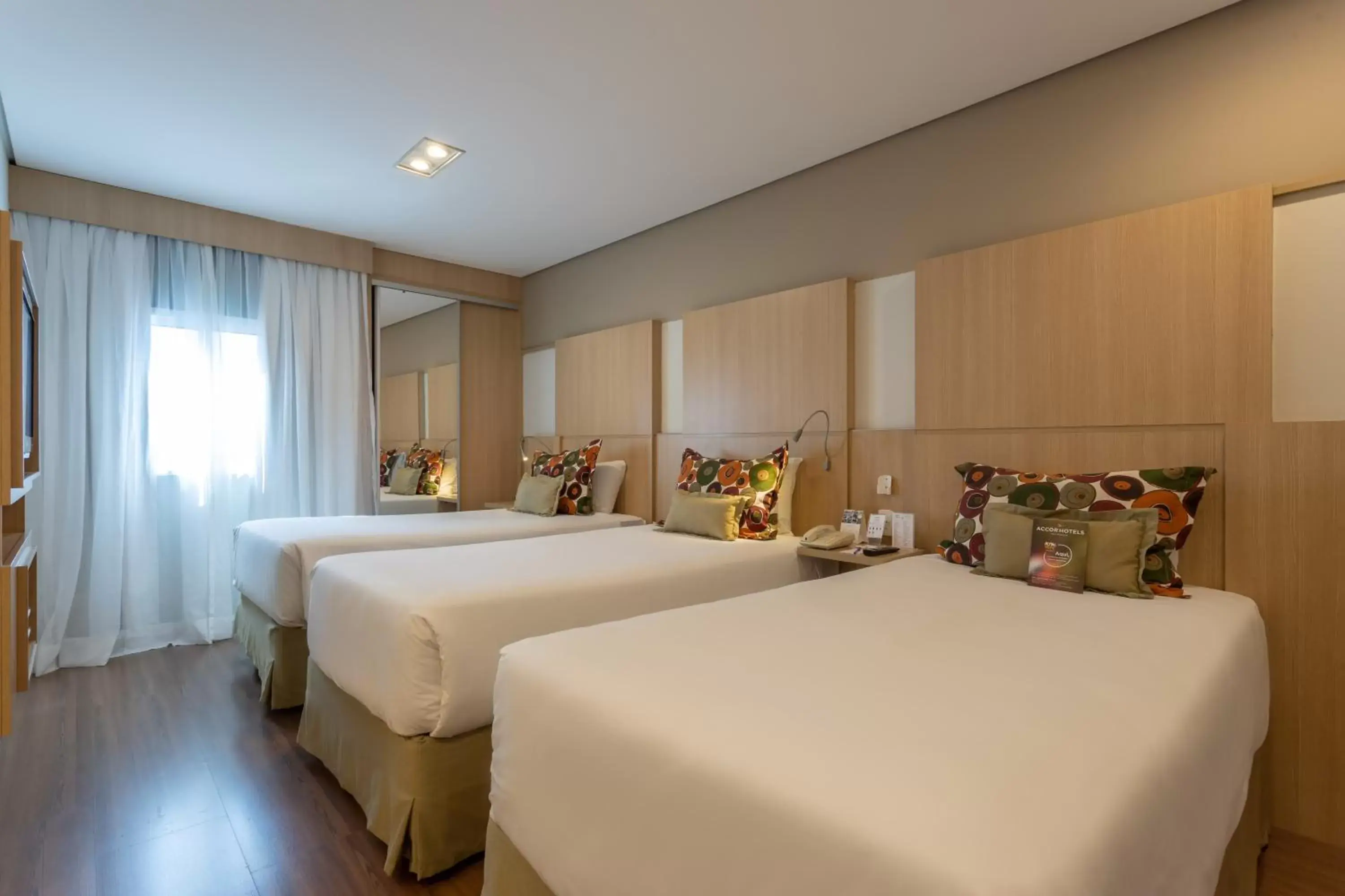 Superior Triple Room in Mercure Sao Paulo Naçoes Unidas Superior Triple Room in Mercure Sao Paulo Naçoes Unidas