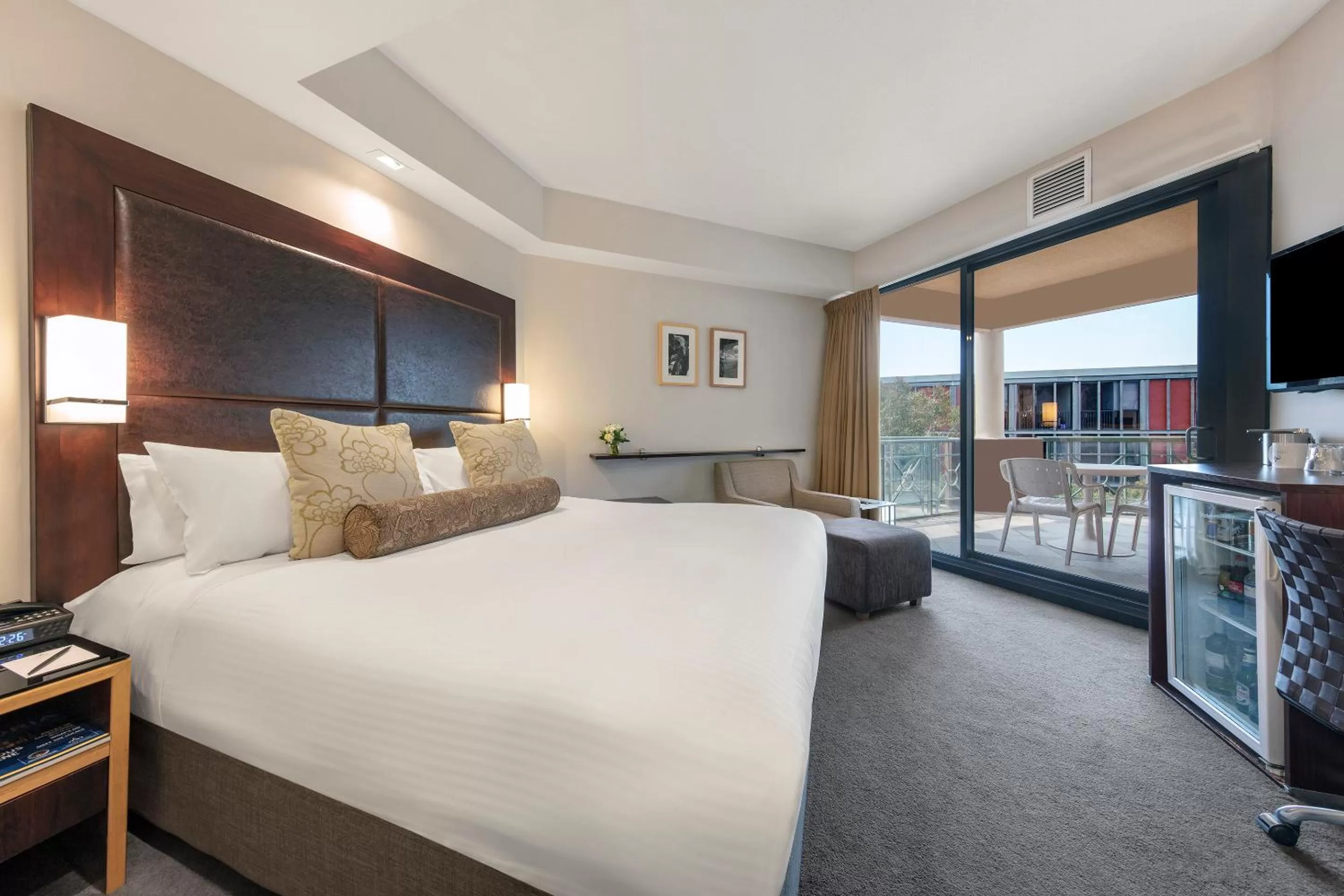 Bed in Amora Hotel Riverwalk Melbourne