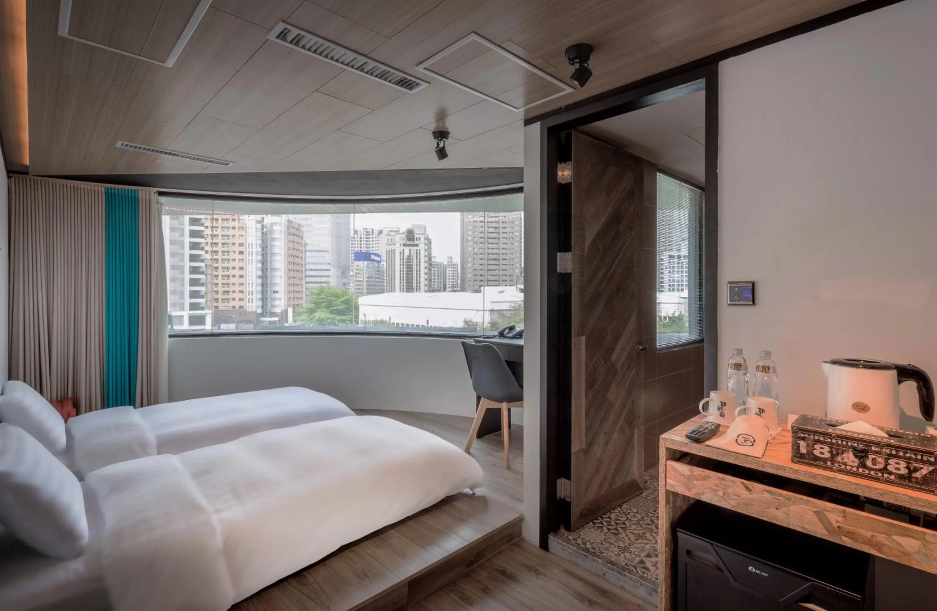 Comfort Twin Room in Calligraphy Greenway Hotel