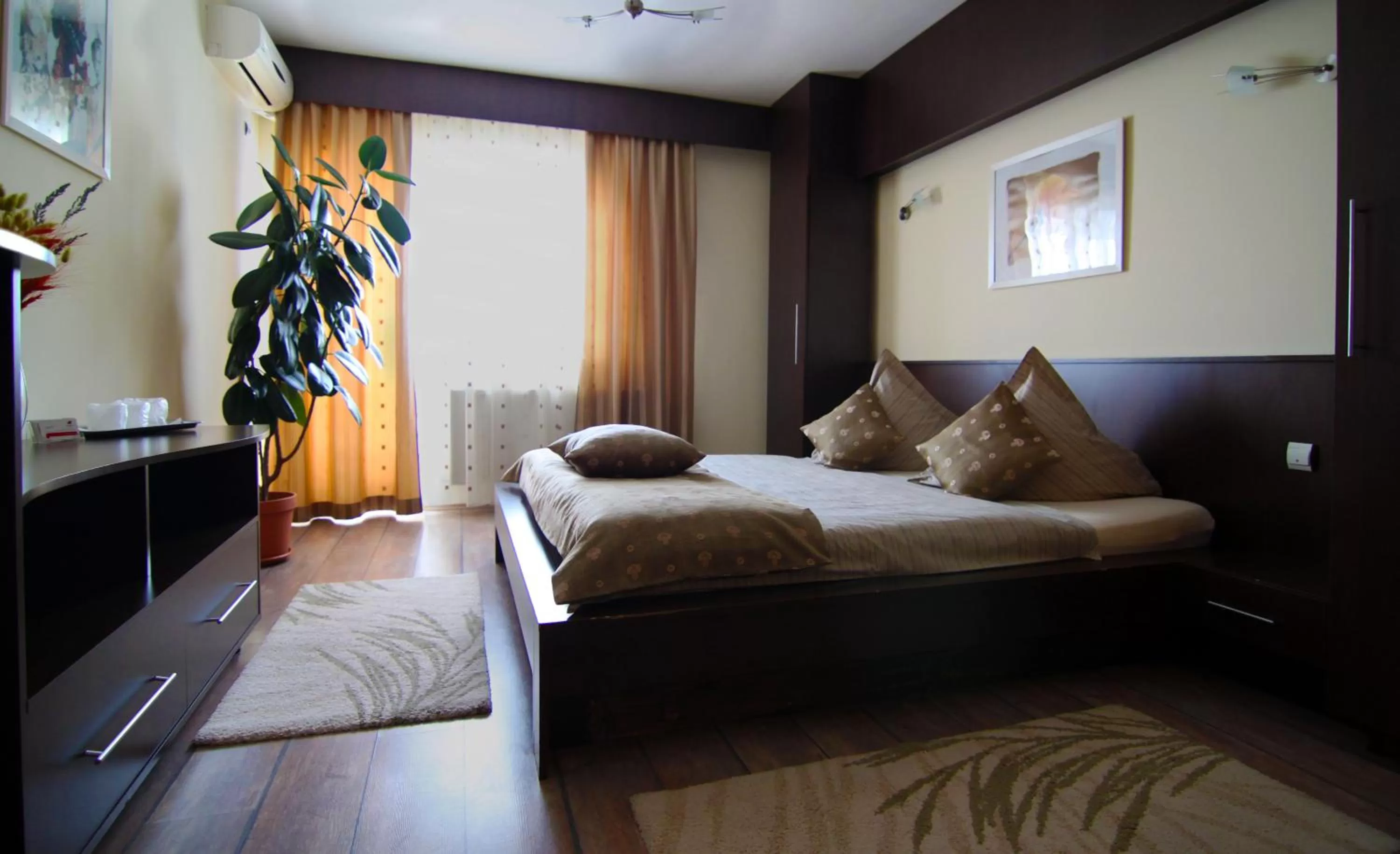 Photo of the whole room, Bed in Hotel Sheriff