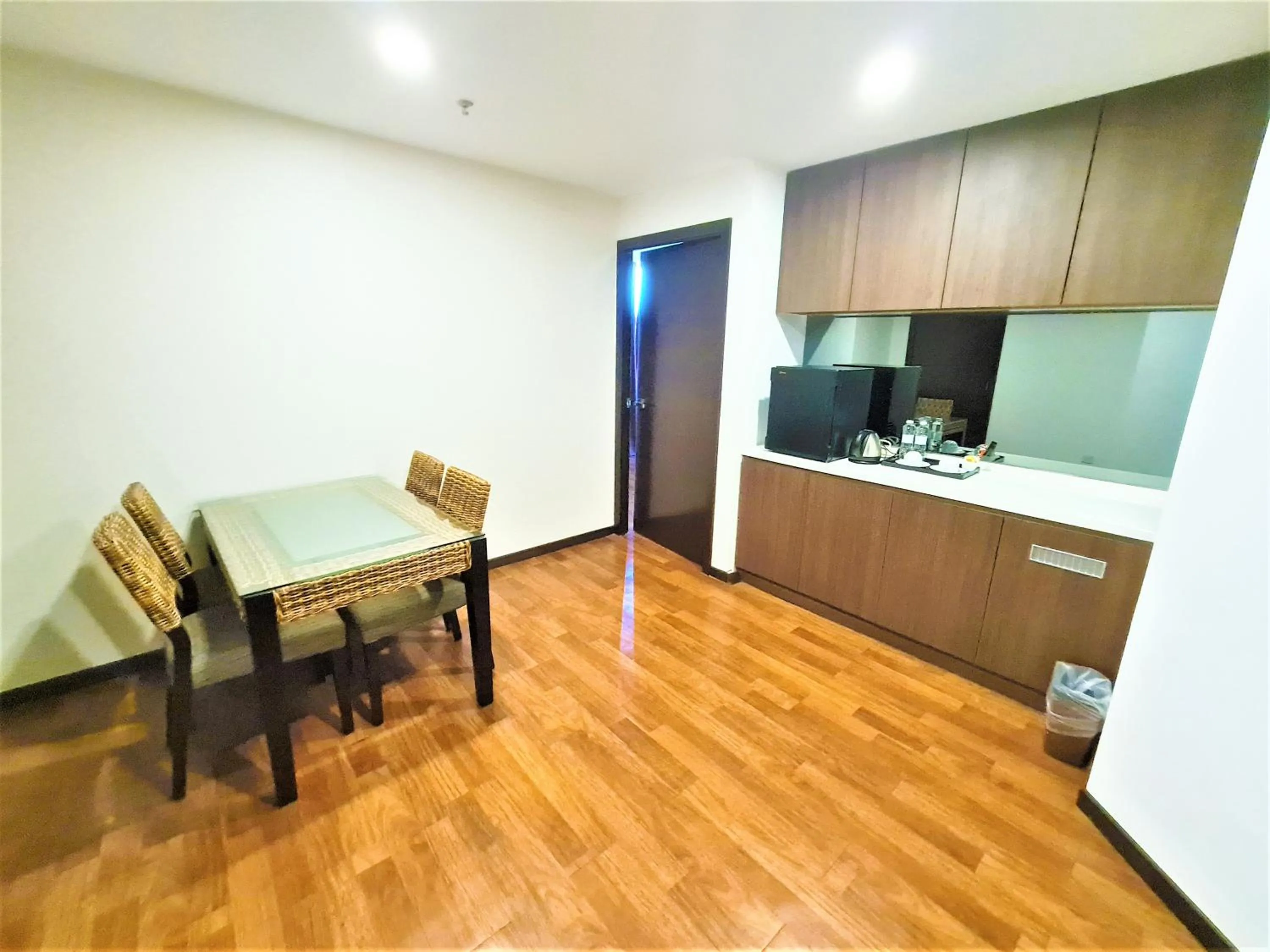 Seating area in Nexus Regency Suites & Hotel