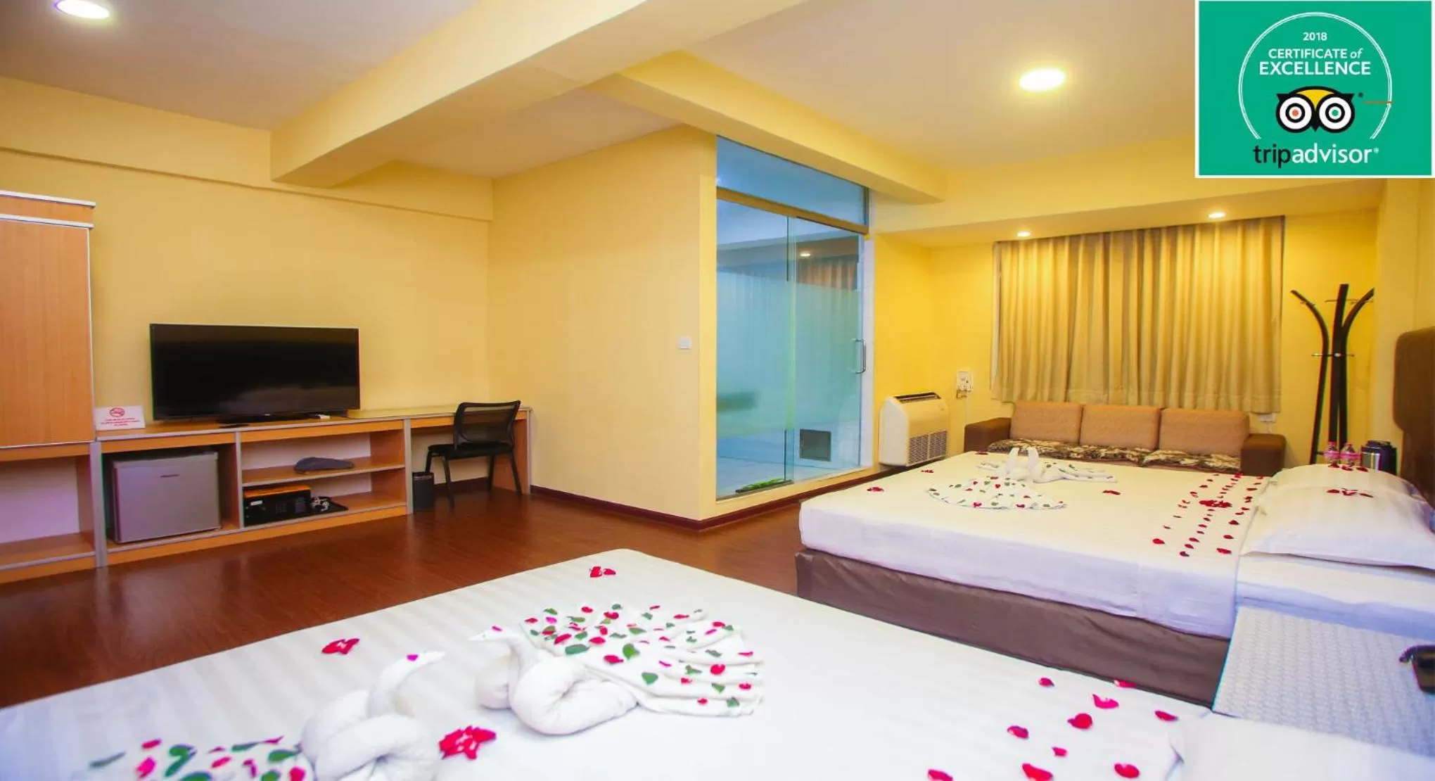 Bed in Grace Treasure Hotel