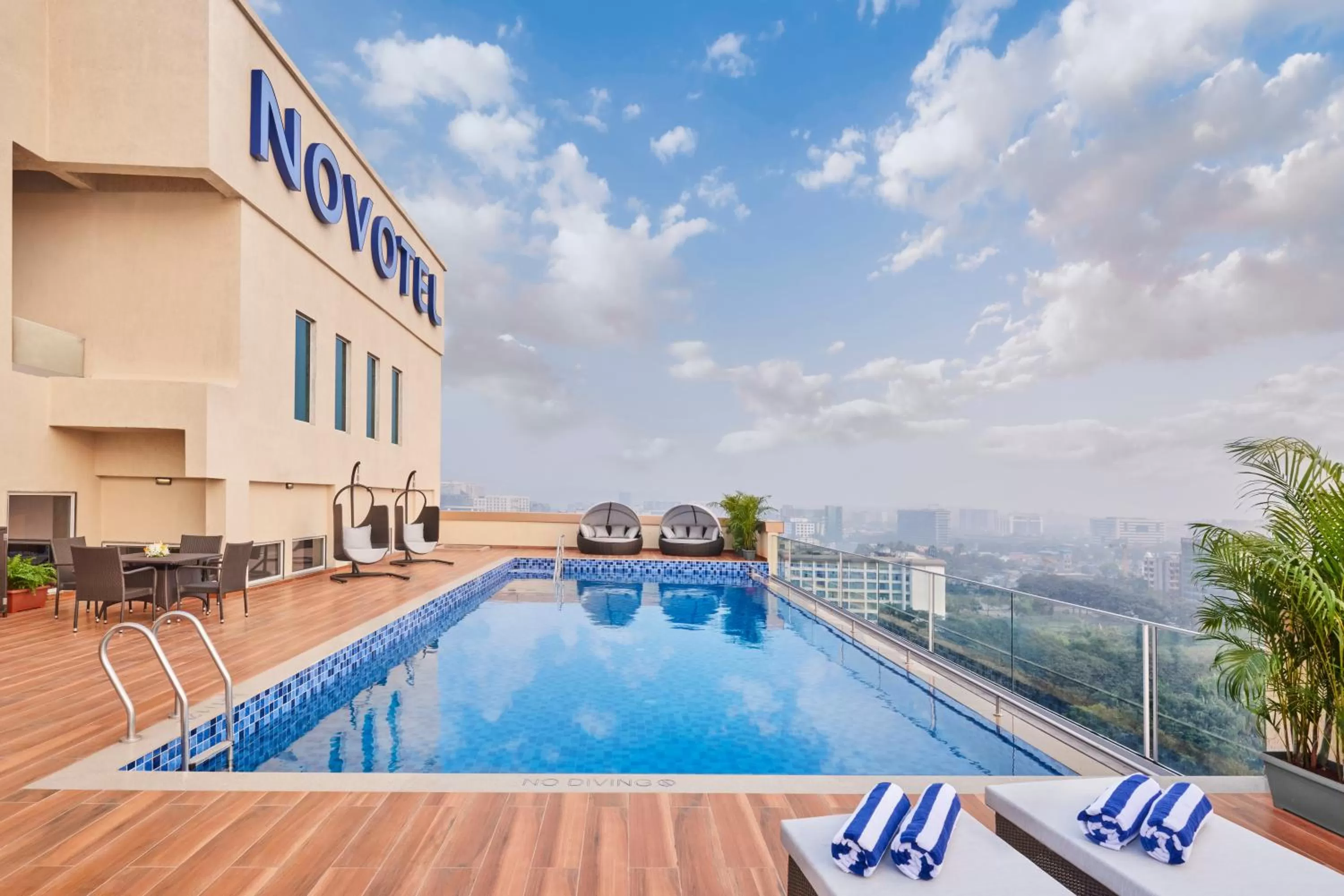 Swimming pool in Novotel Mumbai International Airport