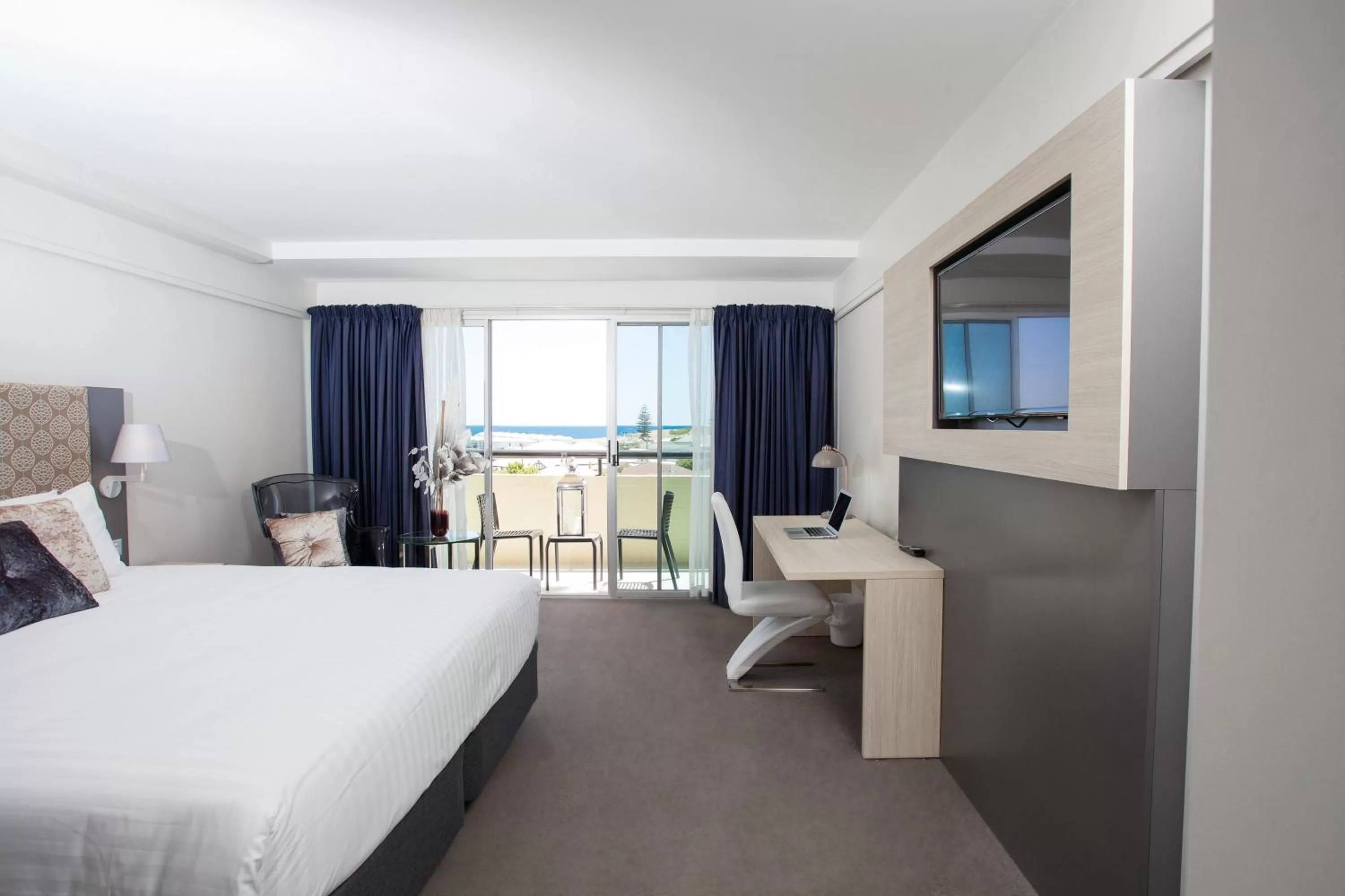 Nearby landmark, Bed in The Lord Forrest Hotel