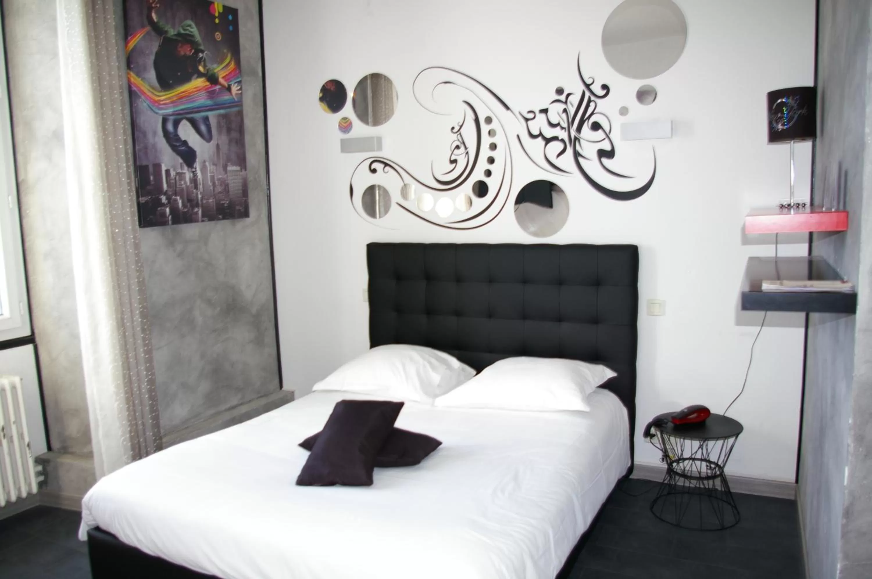 Bed in Hôtel de Bretagne