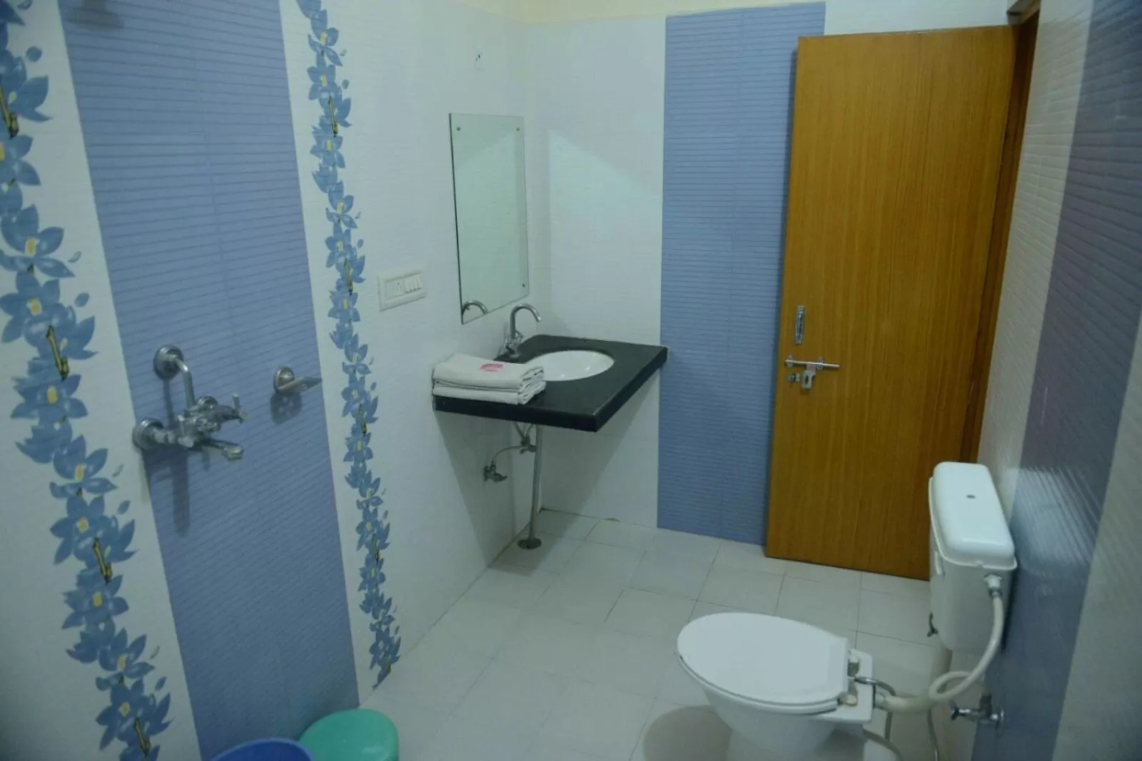 Toilet, Bathroom in Hotel Tiger Haveli