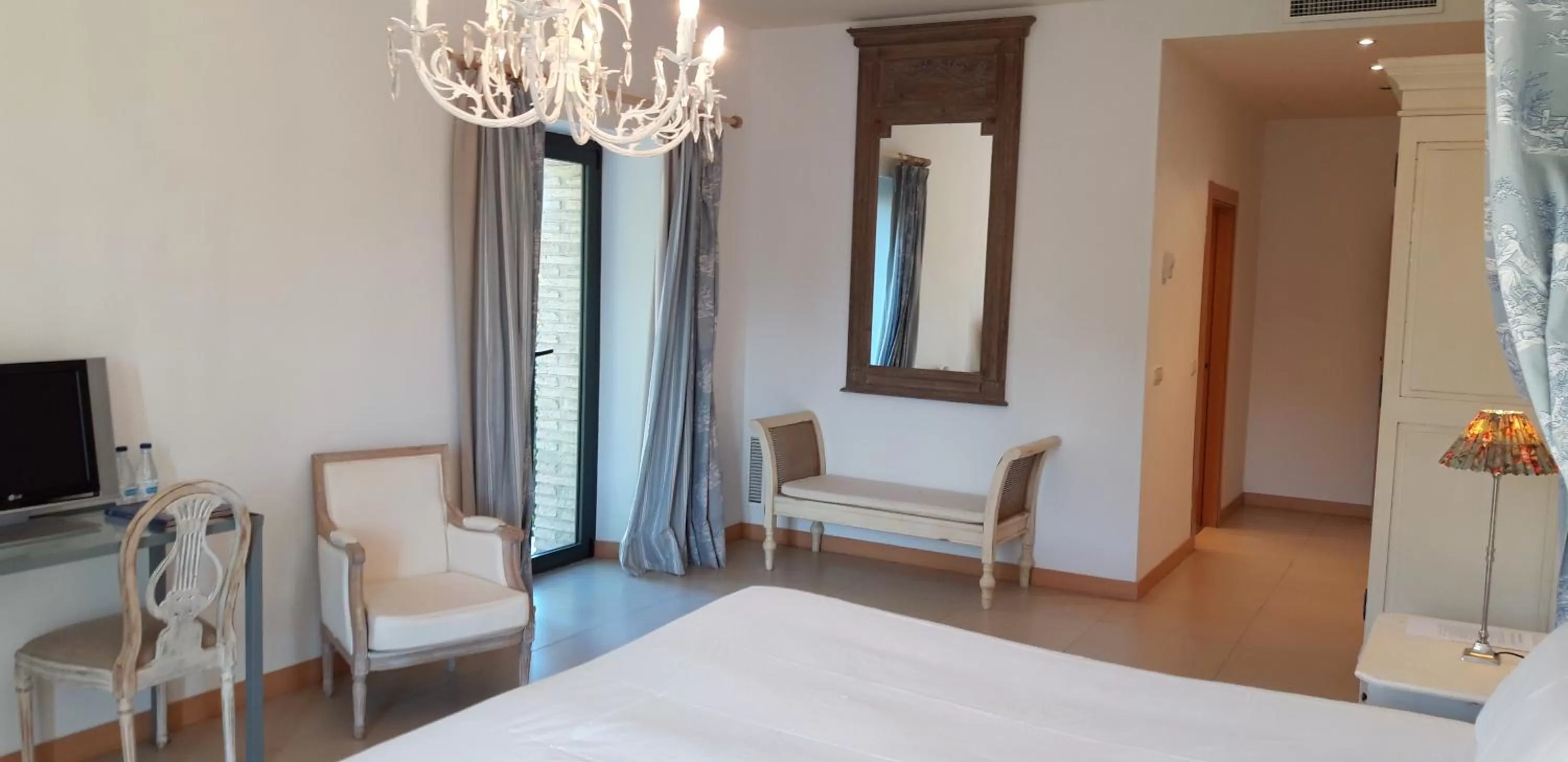 Photo of the whole room, Bed in Hotel VillaMarcilla