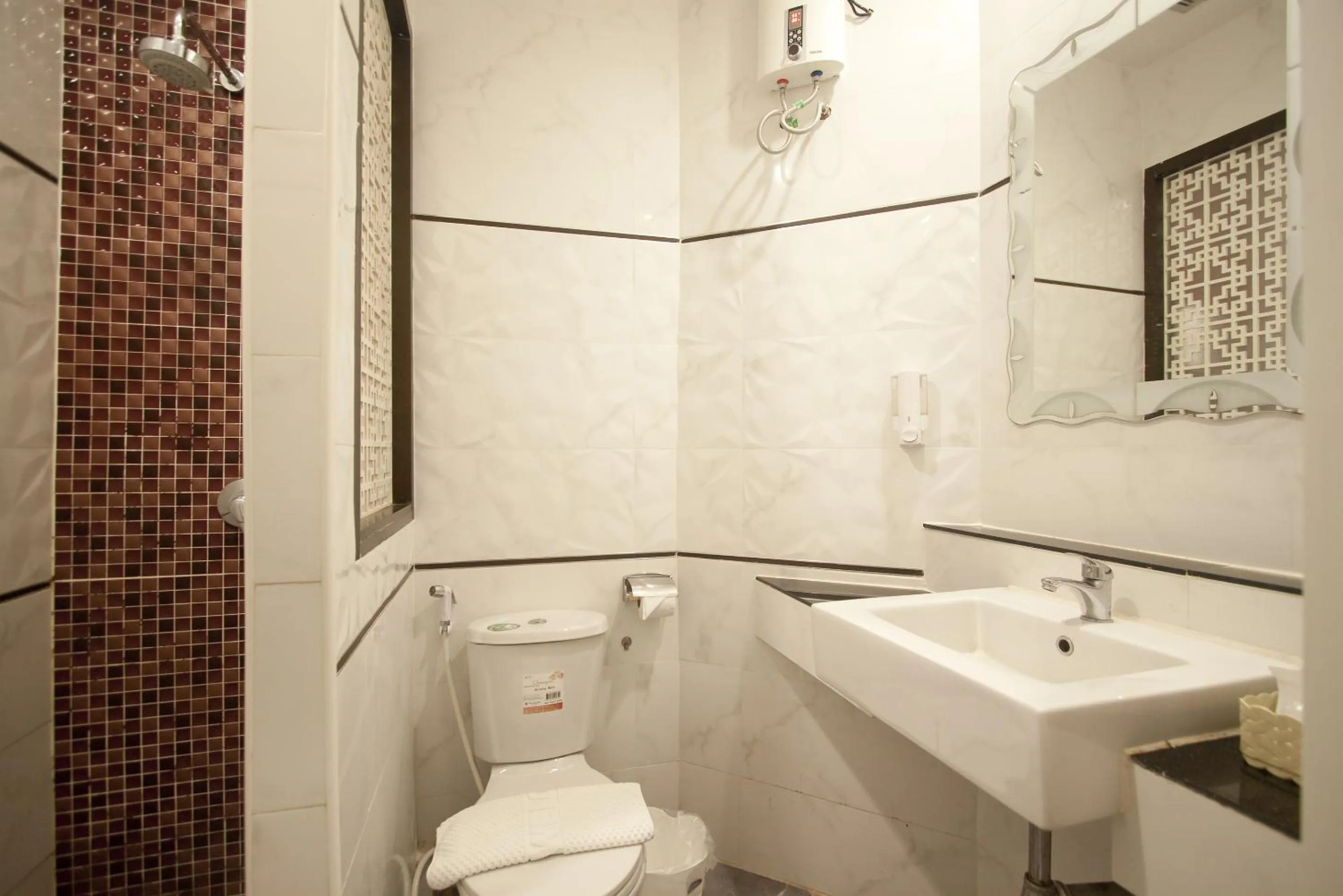 Toilet in China Town Hotel - SHA Plus Certified