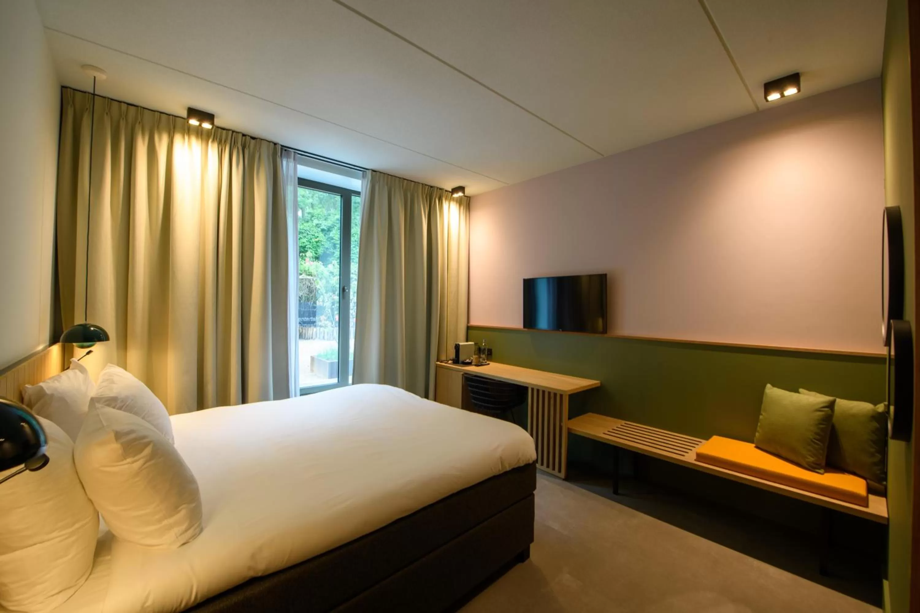Bedroom, Bed in Hotel & Wellness Zuiver