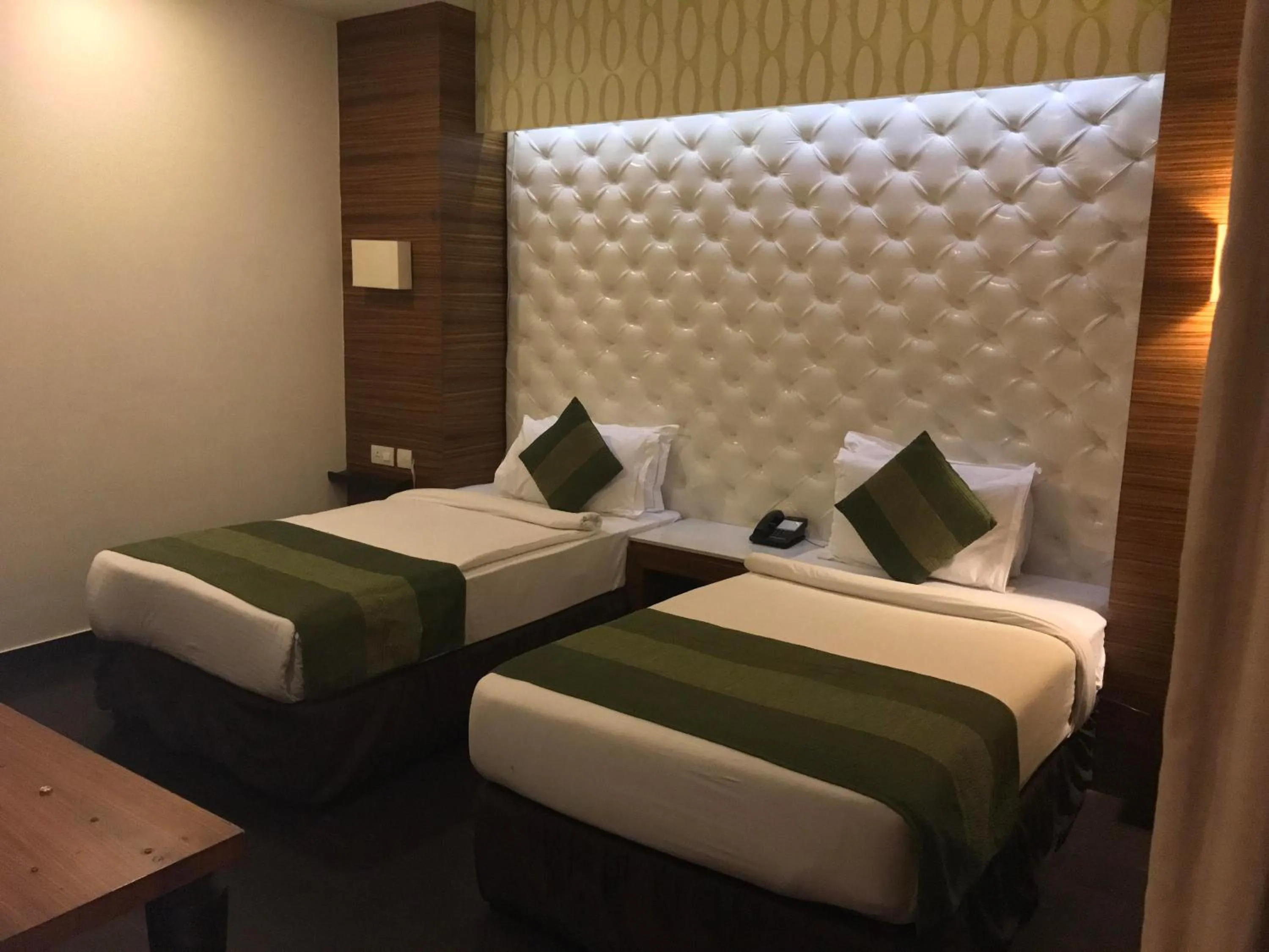 View (from property/room), Bed in Hotel Ivory 32