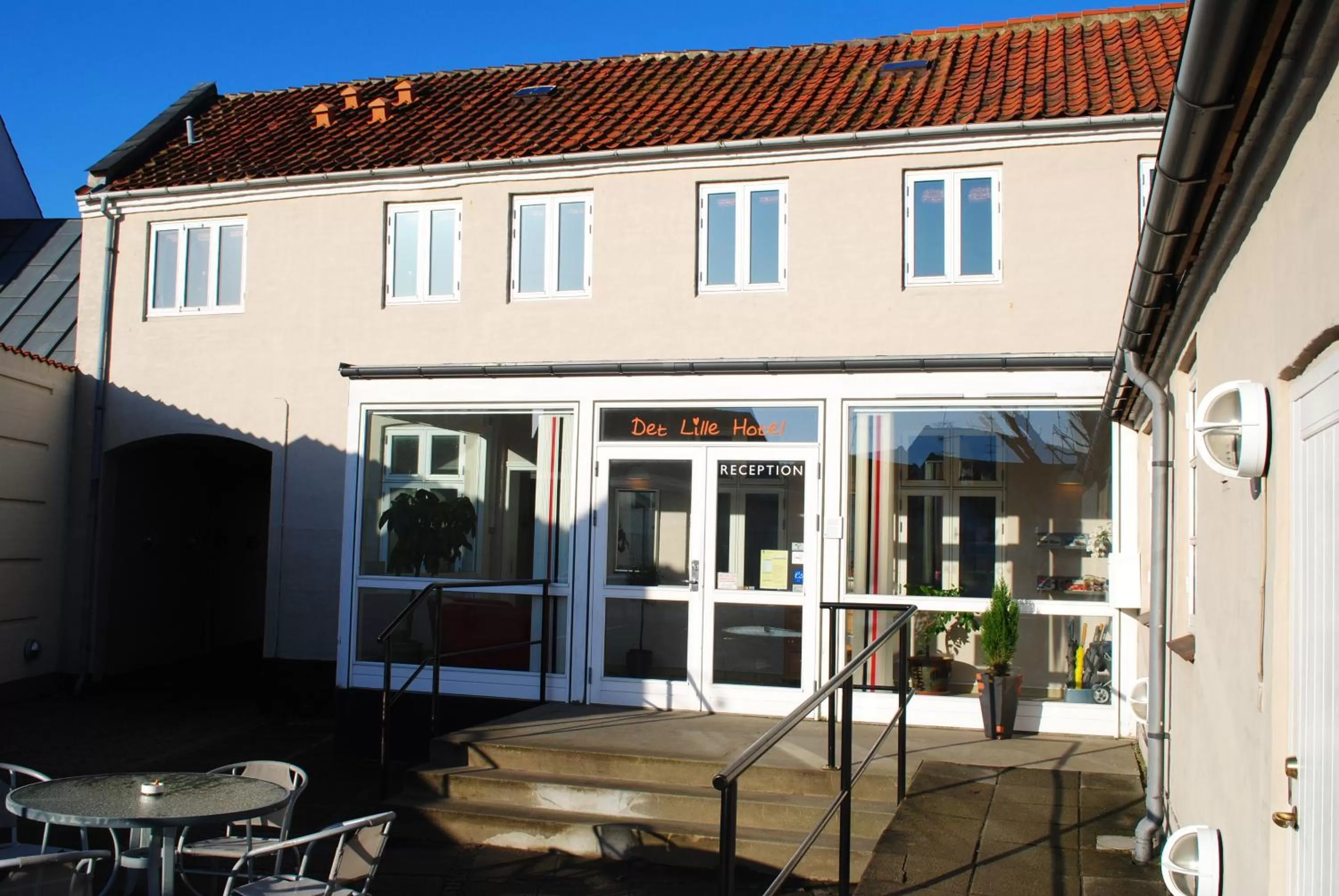 Facade/entrance, Property Building in Det Lille Hotel