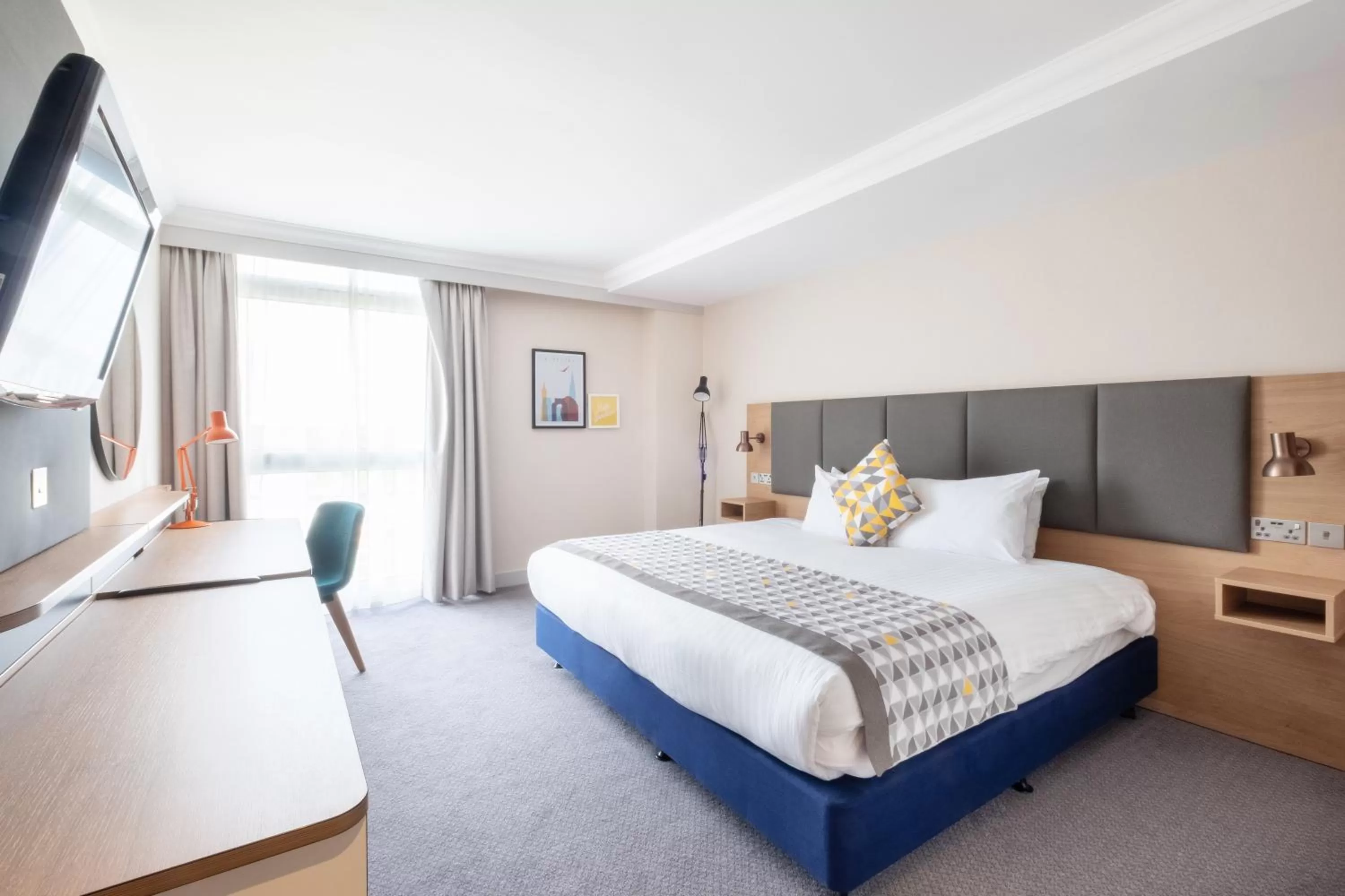 Bed in Holiday Inn Leicester City by IHG
