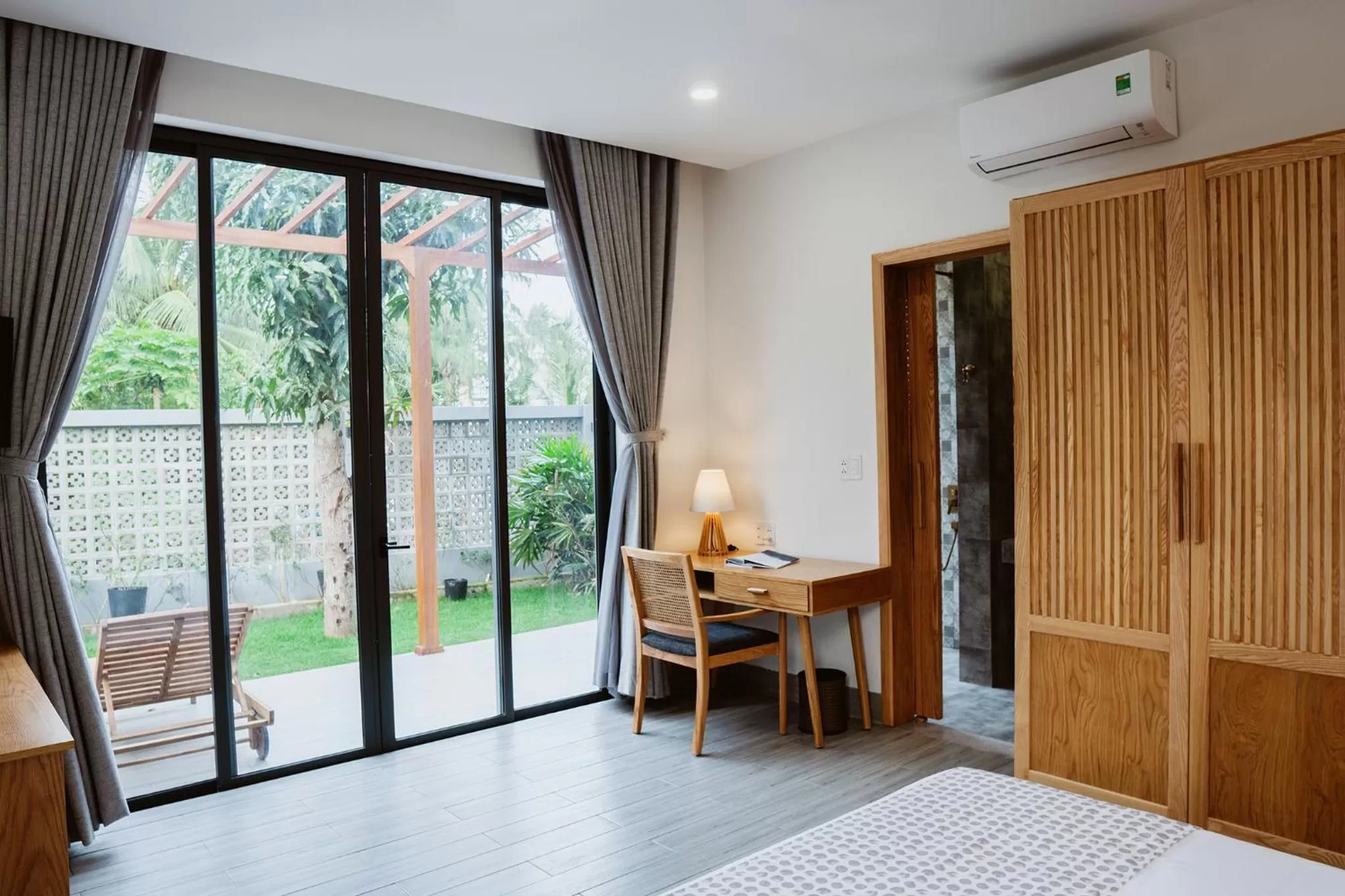 Balcony/Terrace in The Watermark Beachside Hotel