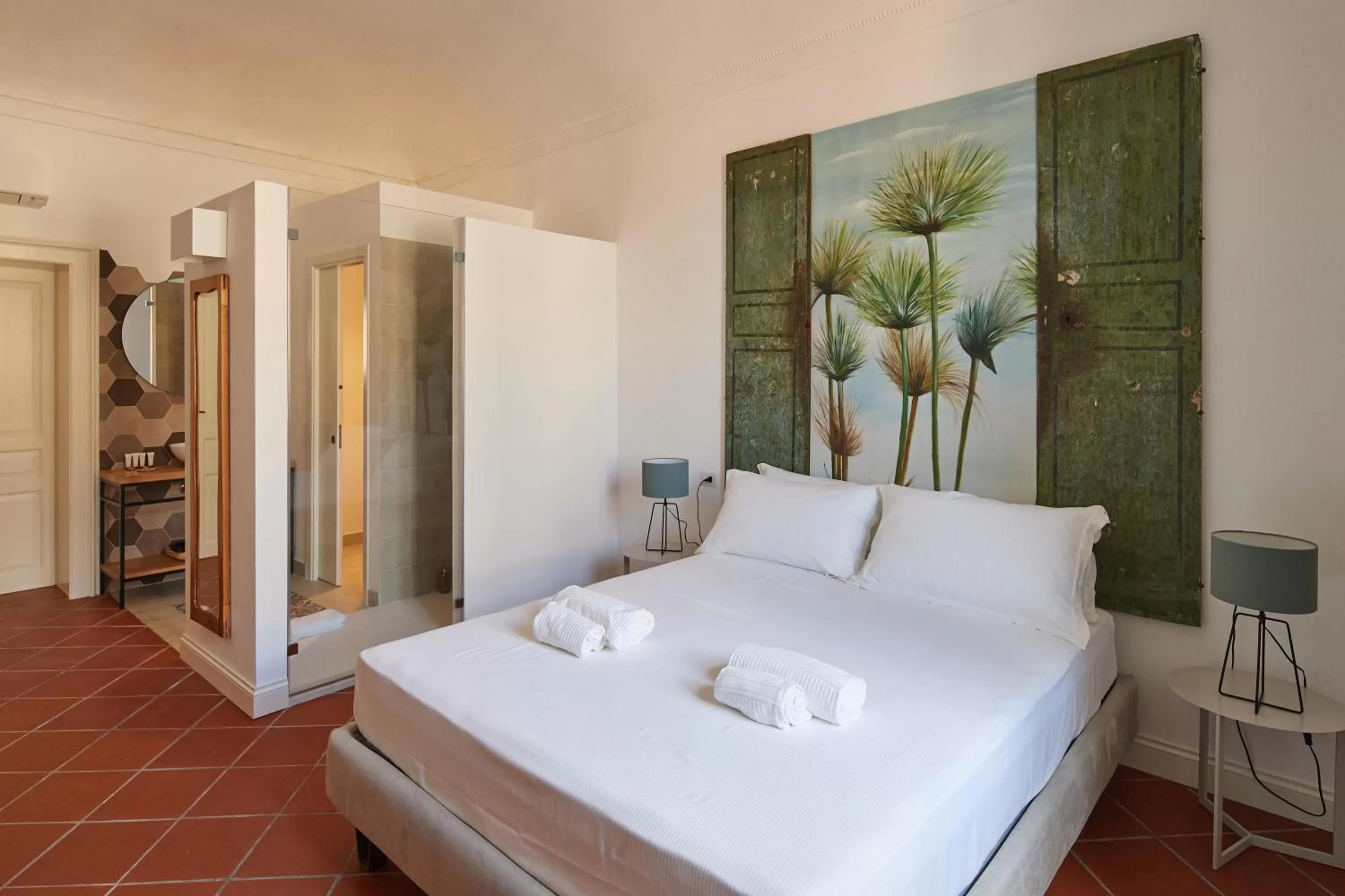 Bedroom, Bed in Galleria del Duomo