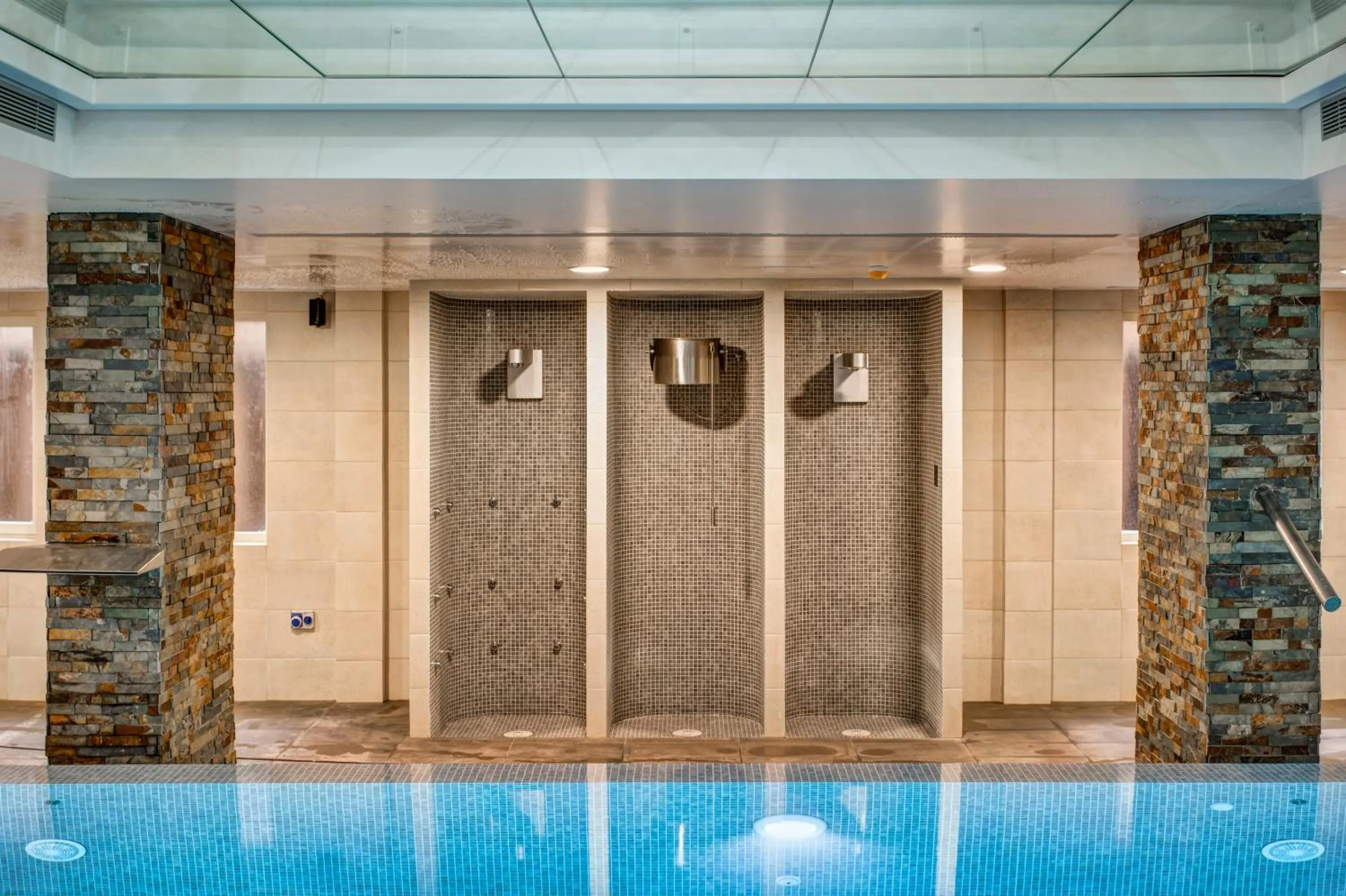 Spa and wellness centre/facilities in Hotel Spa Rio Ucero