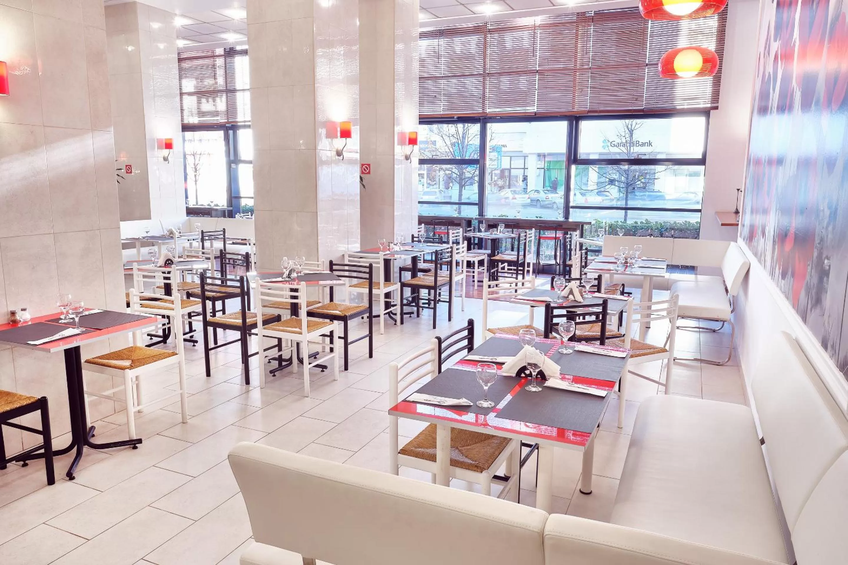 Restaurant/places to eat in MyContinental Sibiu