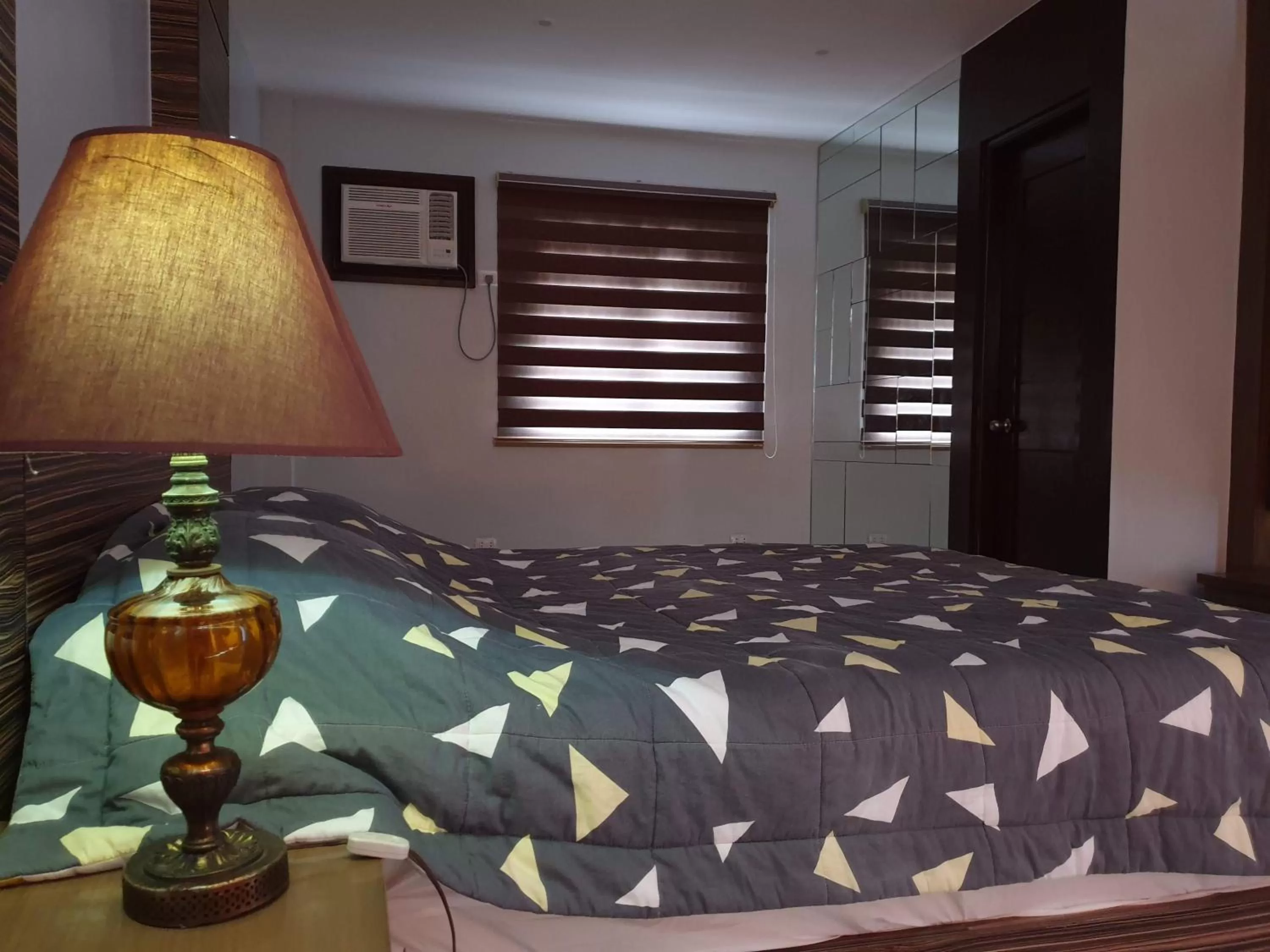 Bed in Raya Del Sol Dive Resort