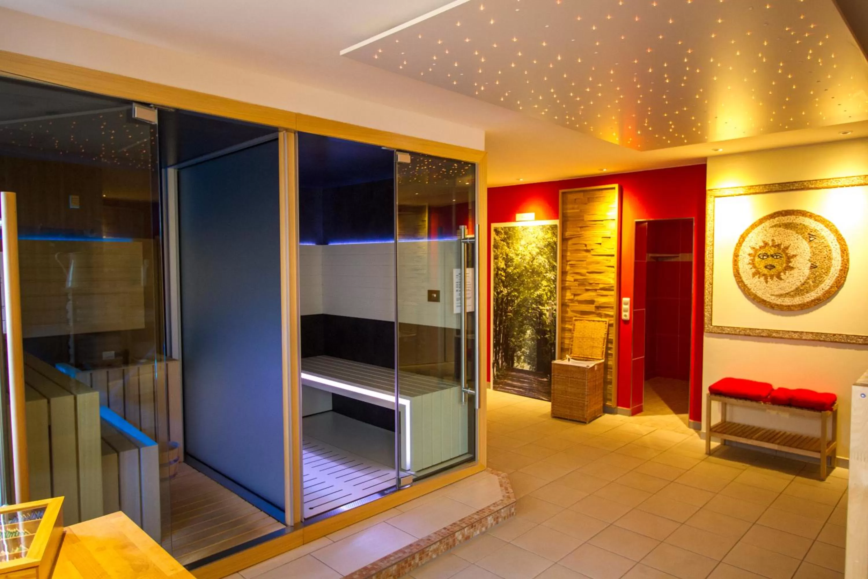 Spa and wellness centre/facilities, Bed in Falk Seehotel Plau am See