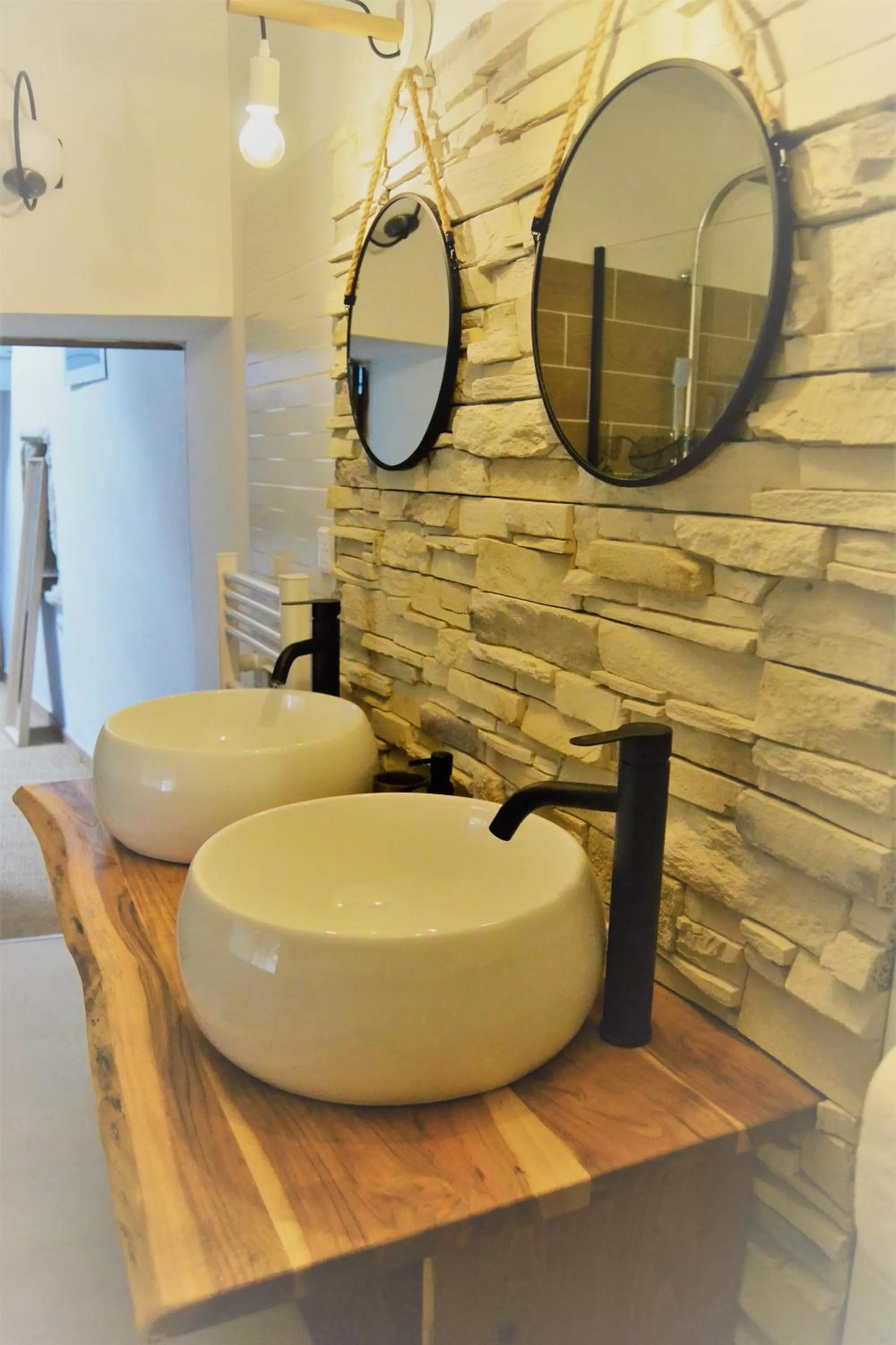 Bathroom in La Cachette