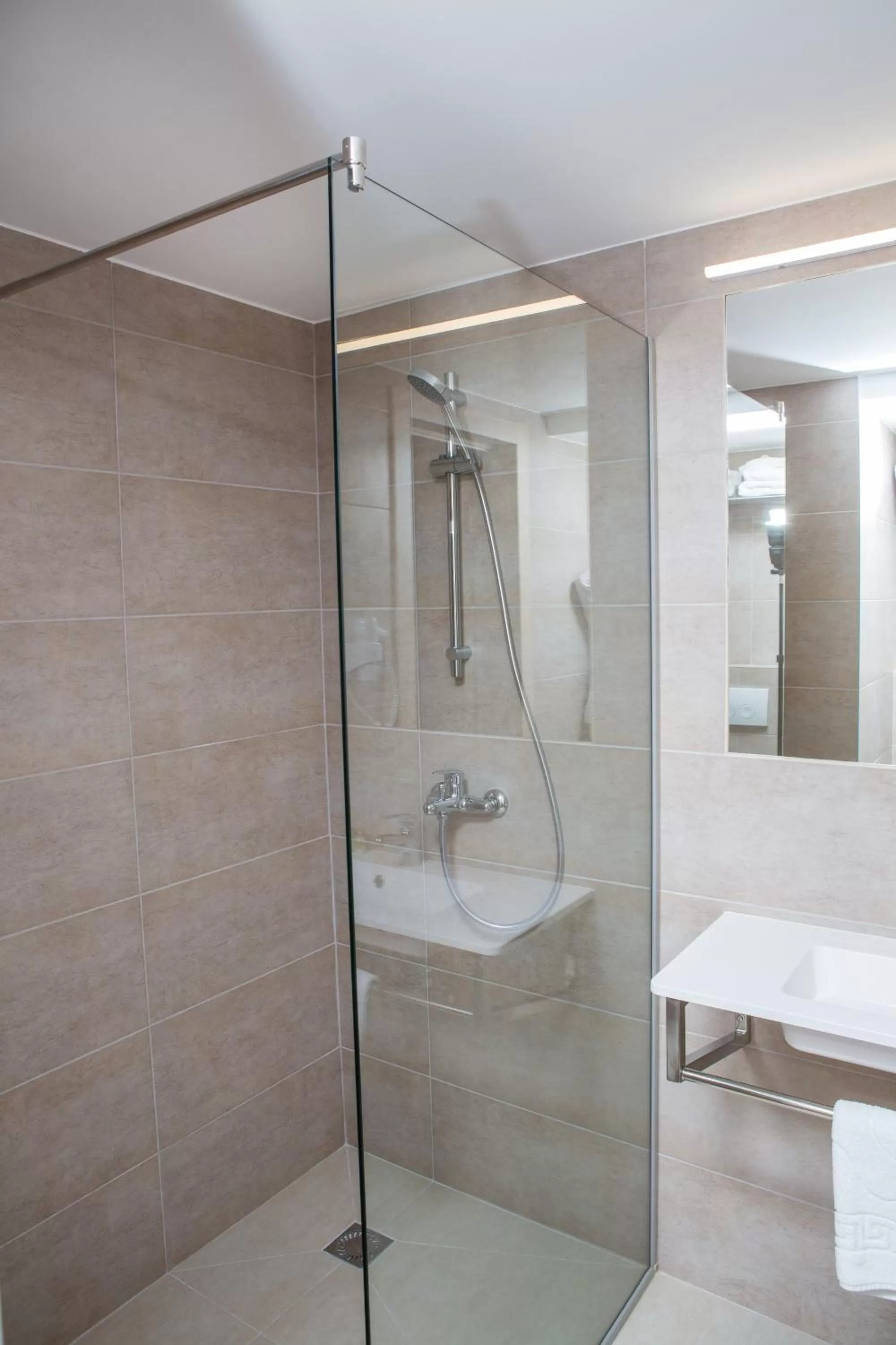 Shower in Ukraina Hotel