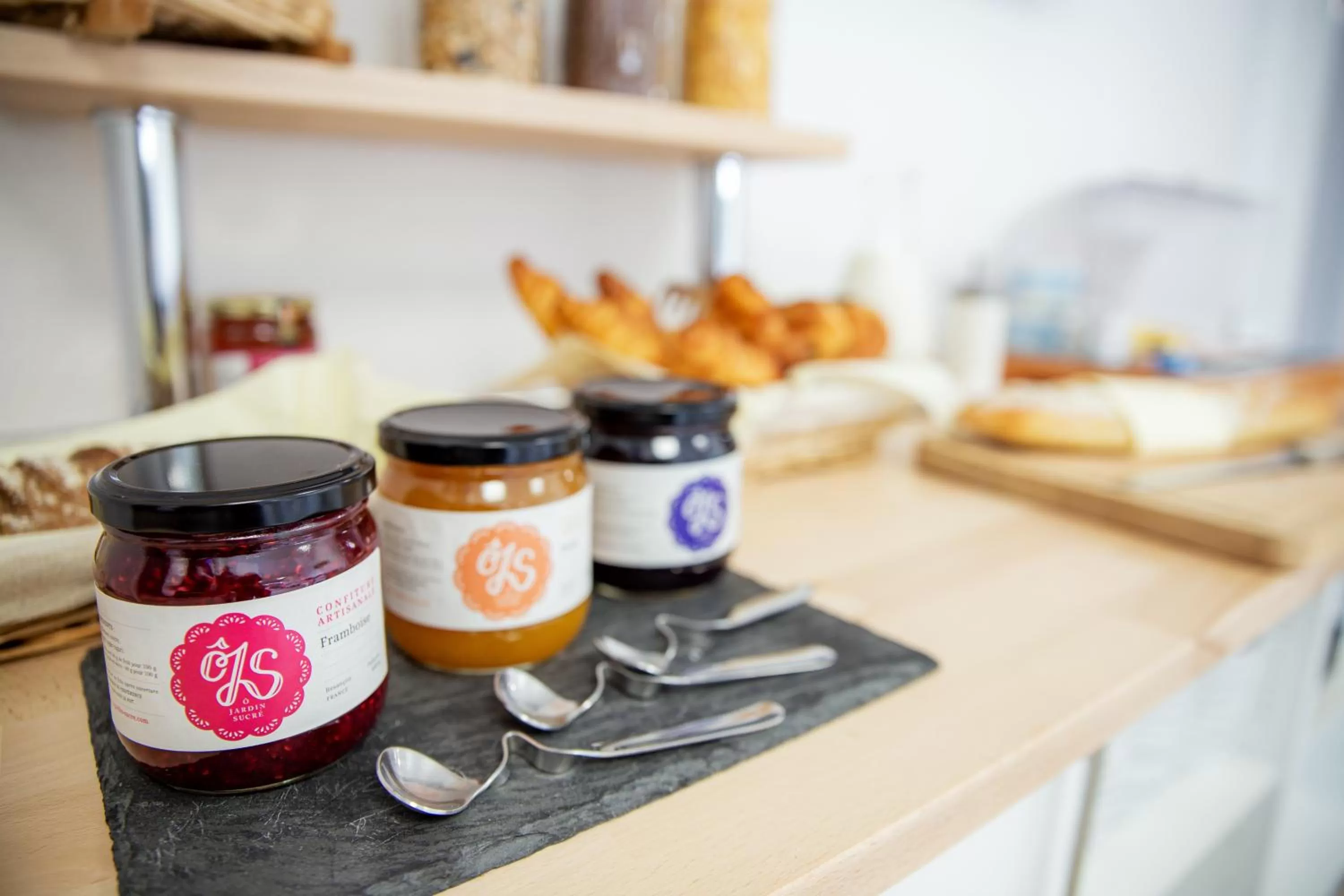 Food in Comfort Aparthotel Besancon Hauts du Chazal