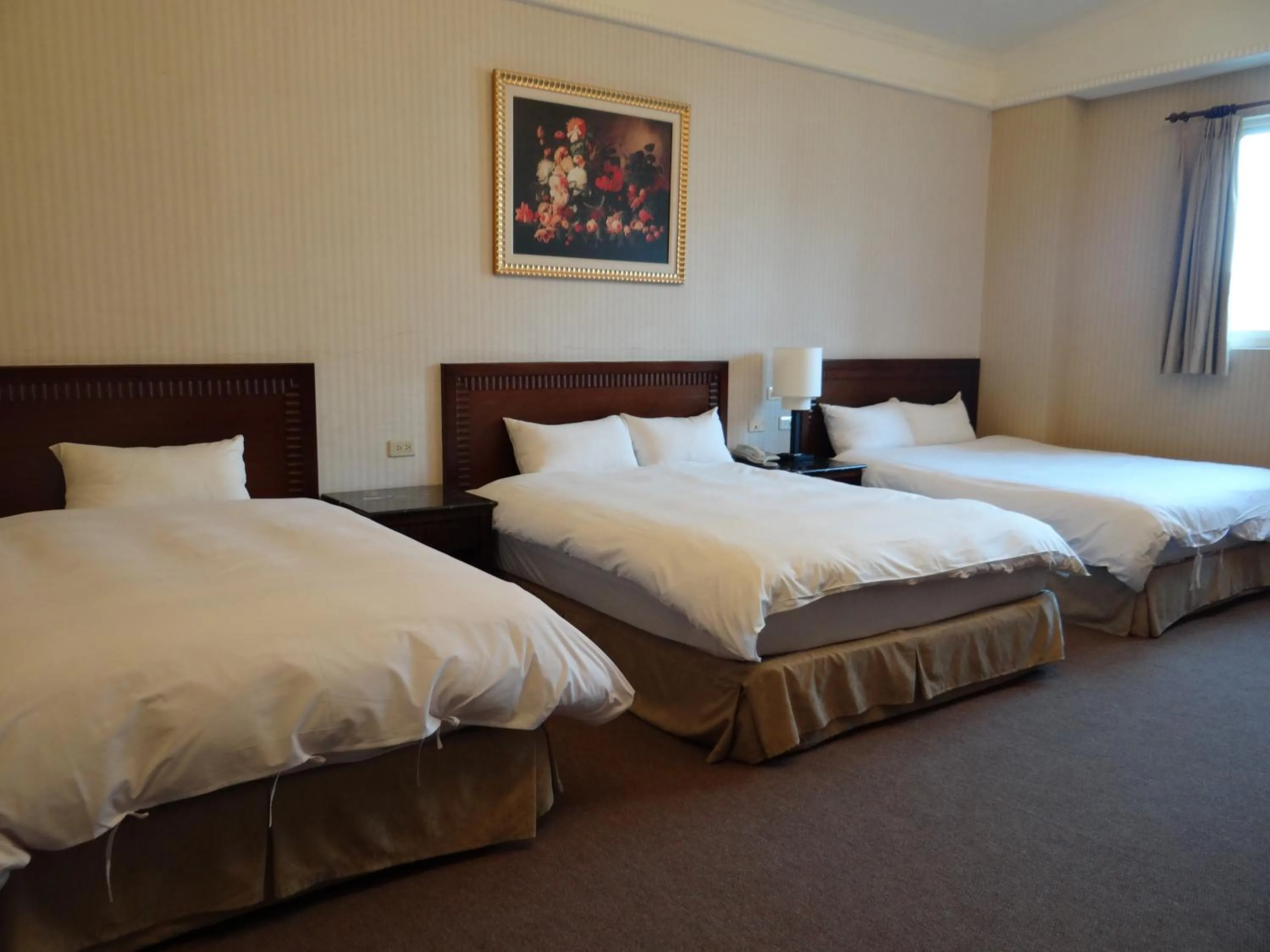 Bedroom, Bed in Wuzhou Hotel