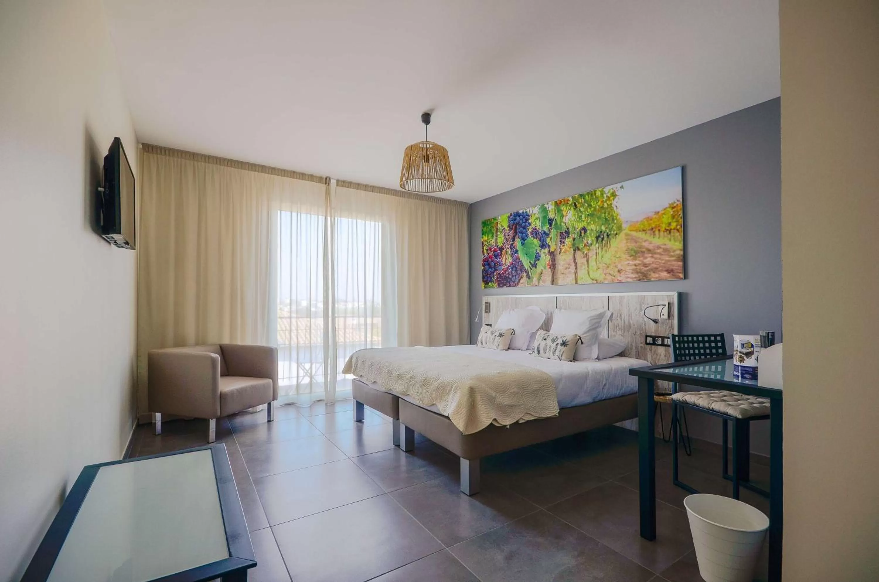 Photo of the whole room, Bed in Sure Hotel by Best Western Beziers Le Monestie