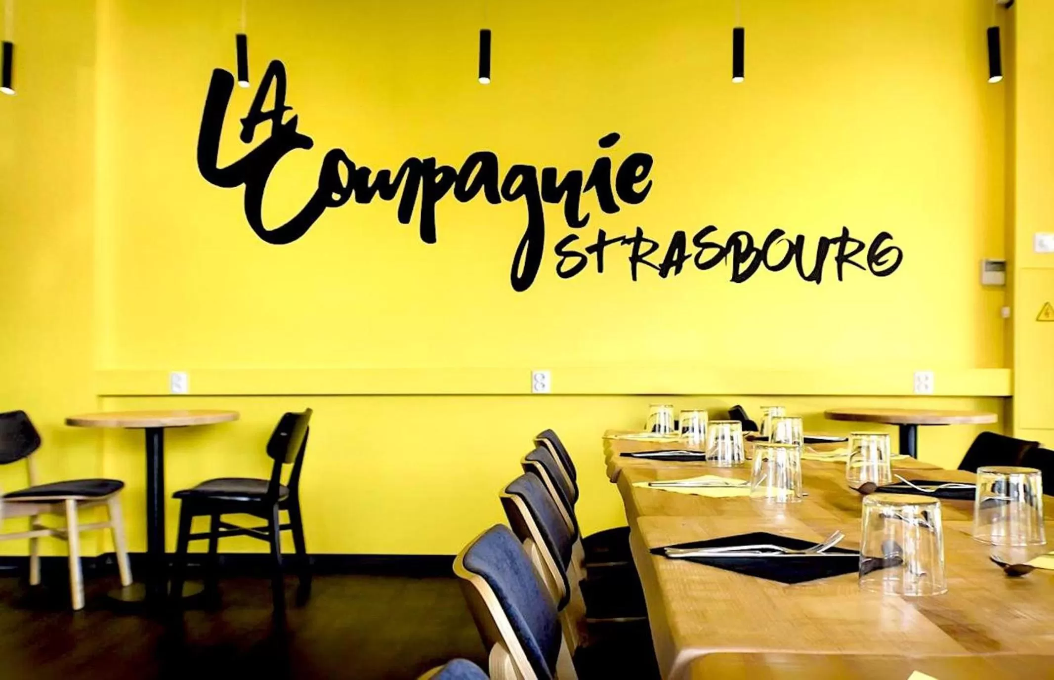 Restaurant/places to eat in ibis Strasbourg Aéroport Le Zénith