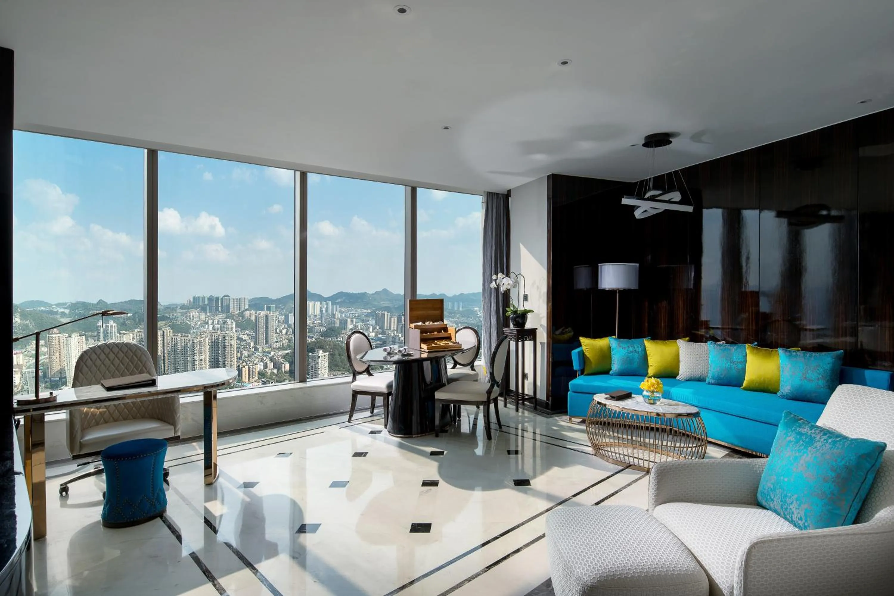 City view in Sofitel Guiyang Hunter