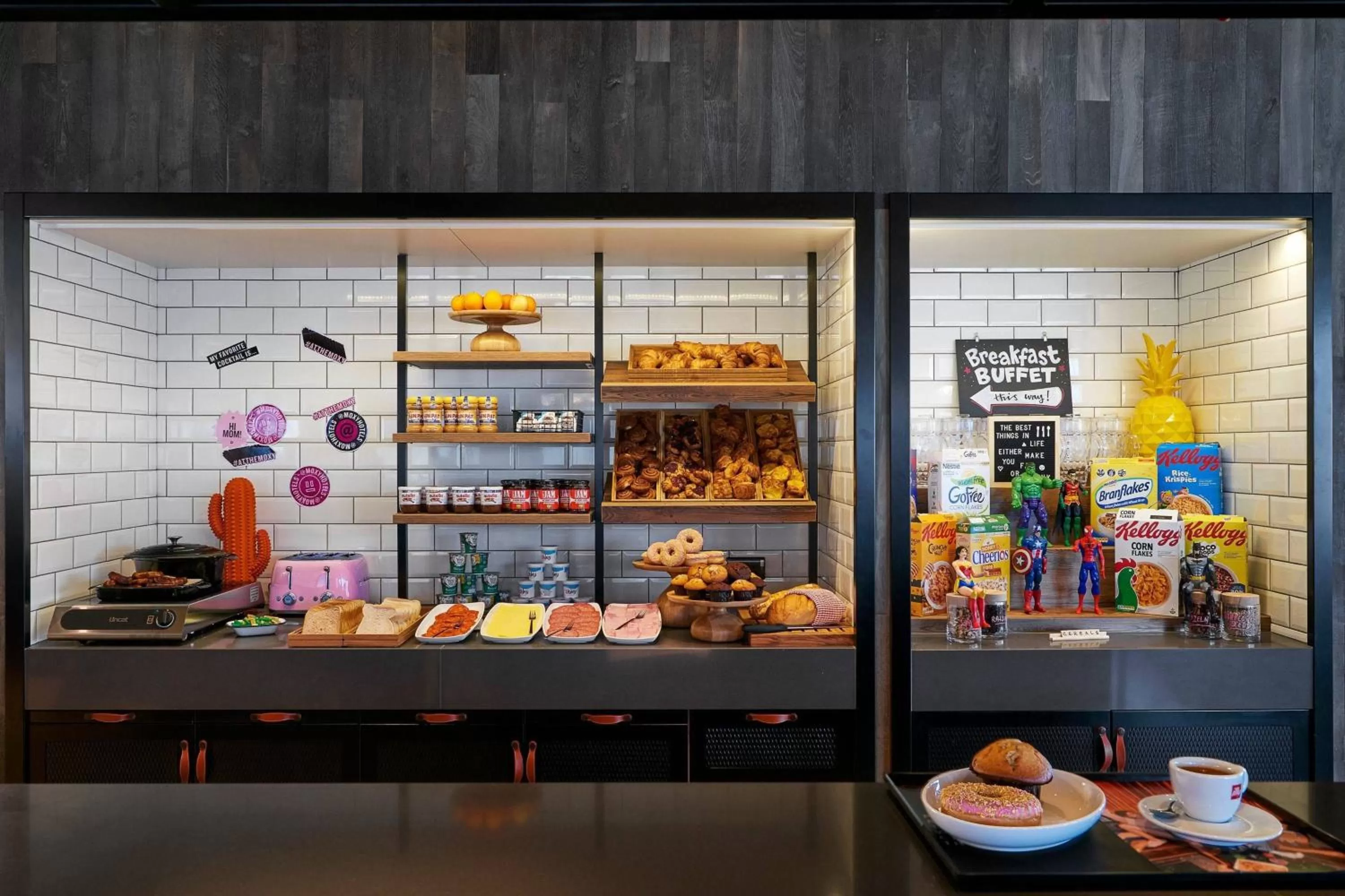 Breakfast in Moxy Slough