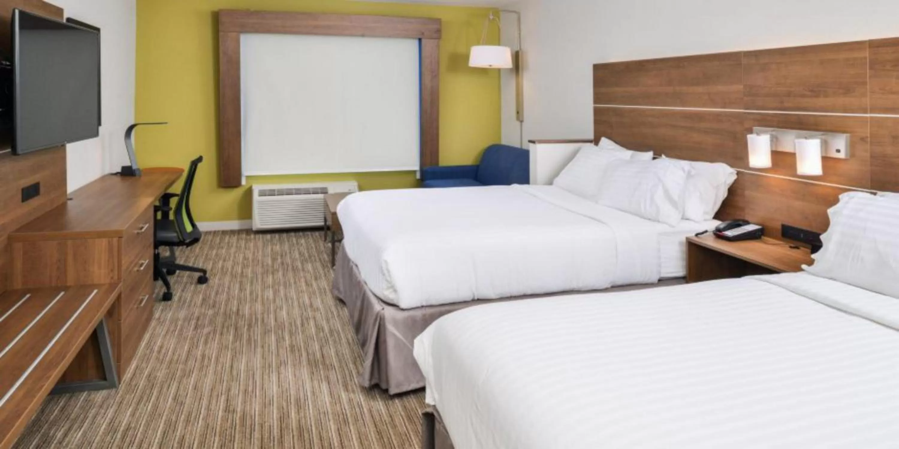 Queen Room with Two Queen Beds - Mobility Access Tub/Non-Smoking in Holiday Inn Express - Alliance, an IHG Hotel