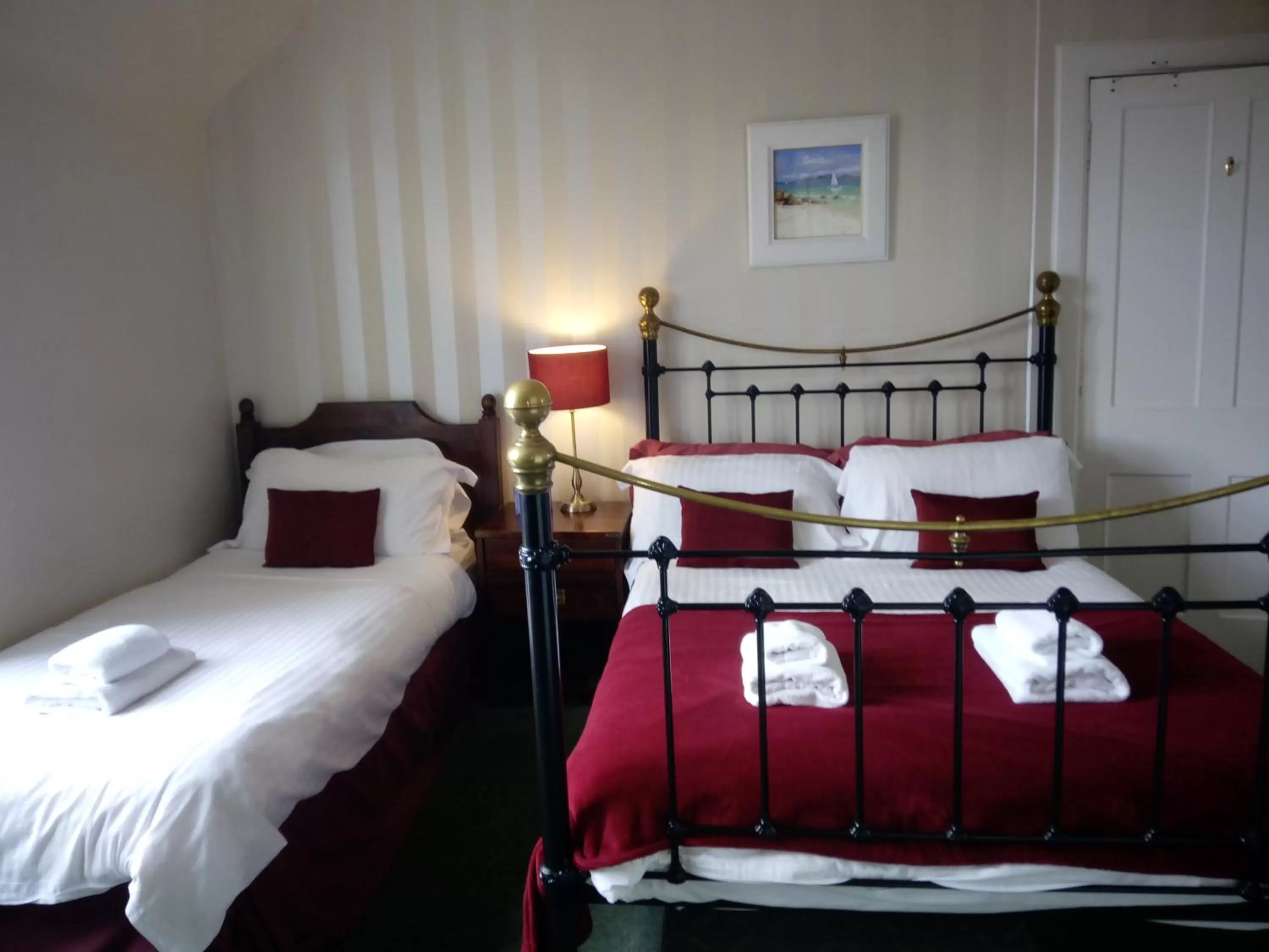 Bed in Dunallan Guest House