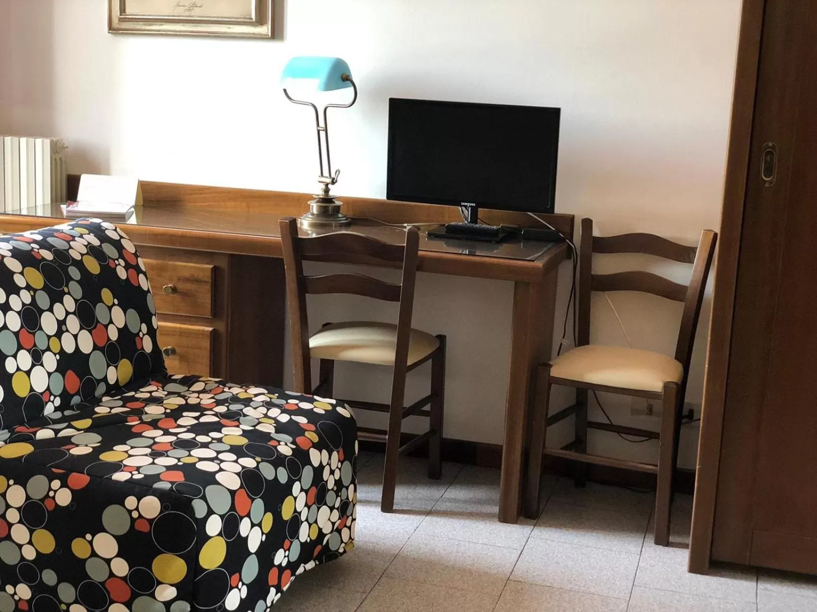 TV and multimedia, TV/Entertainment Center in B&B La Ruota Milano