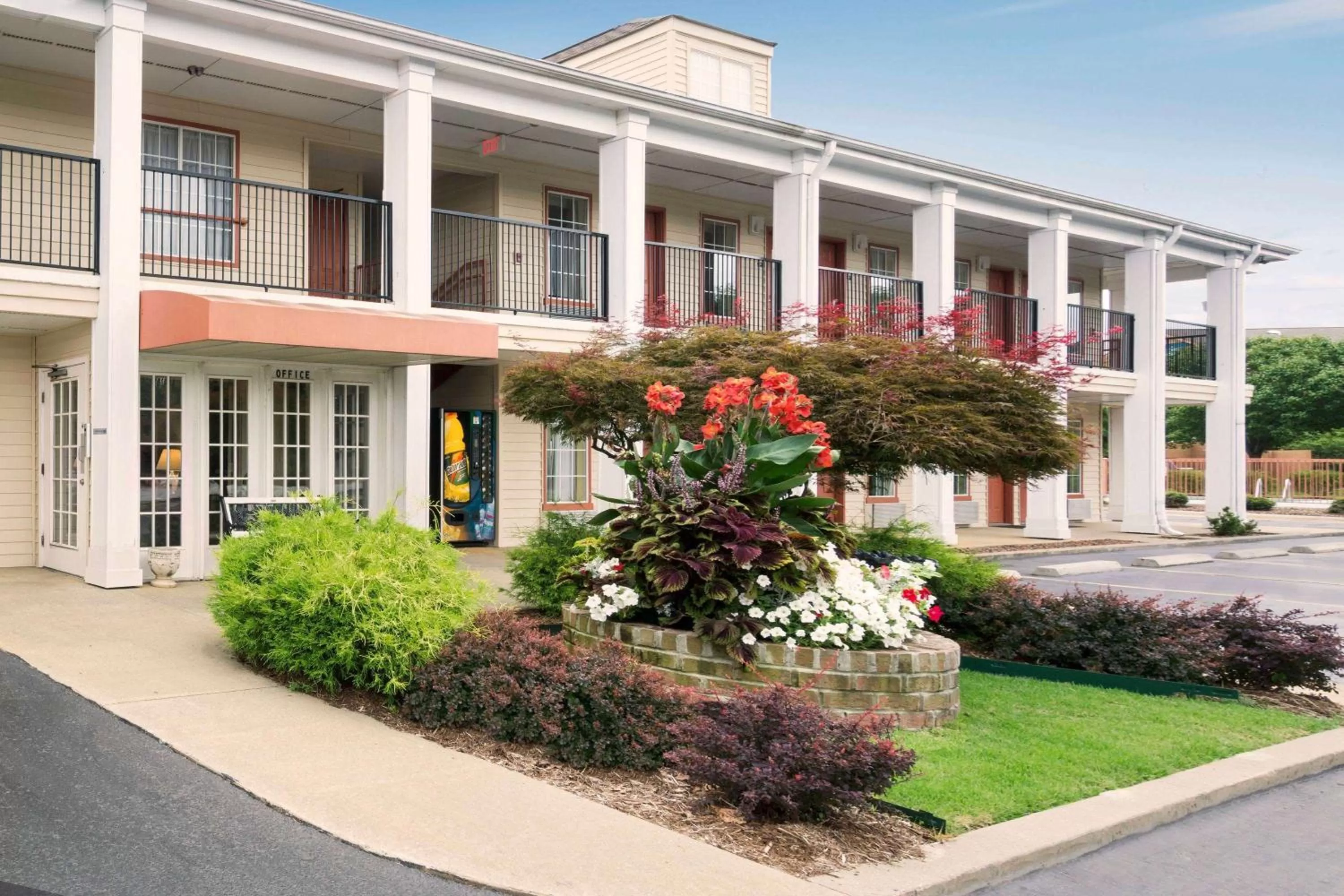 Property building in Super 8 by Wyndham Garner/Clayton/Raleigh