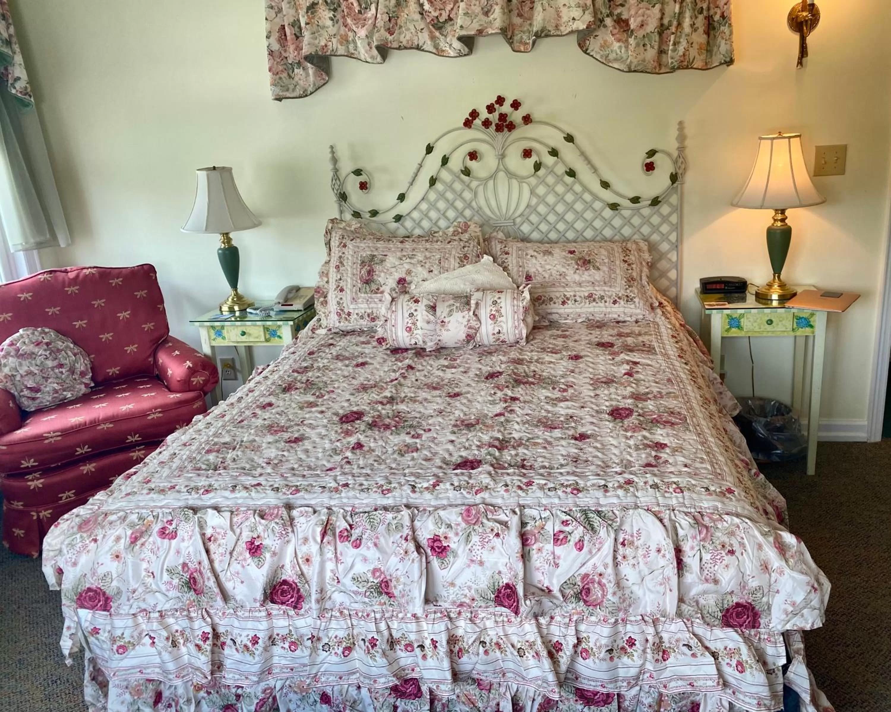 Bed in The Cypress Inn