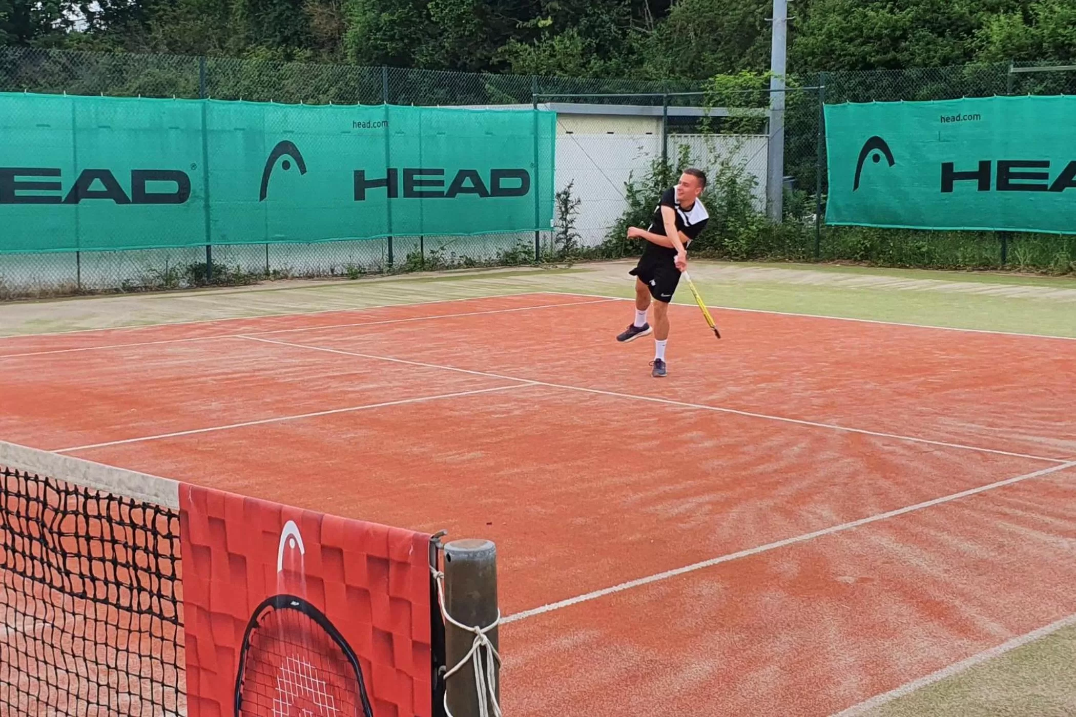 Tennis court in Sport Hotel Kenzingen inklusive Schwimmbad, Sauna und Frühstück nähe Europa-Park