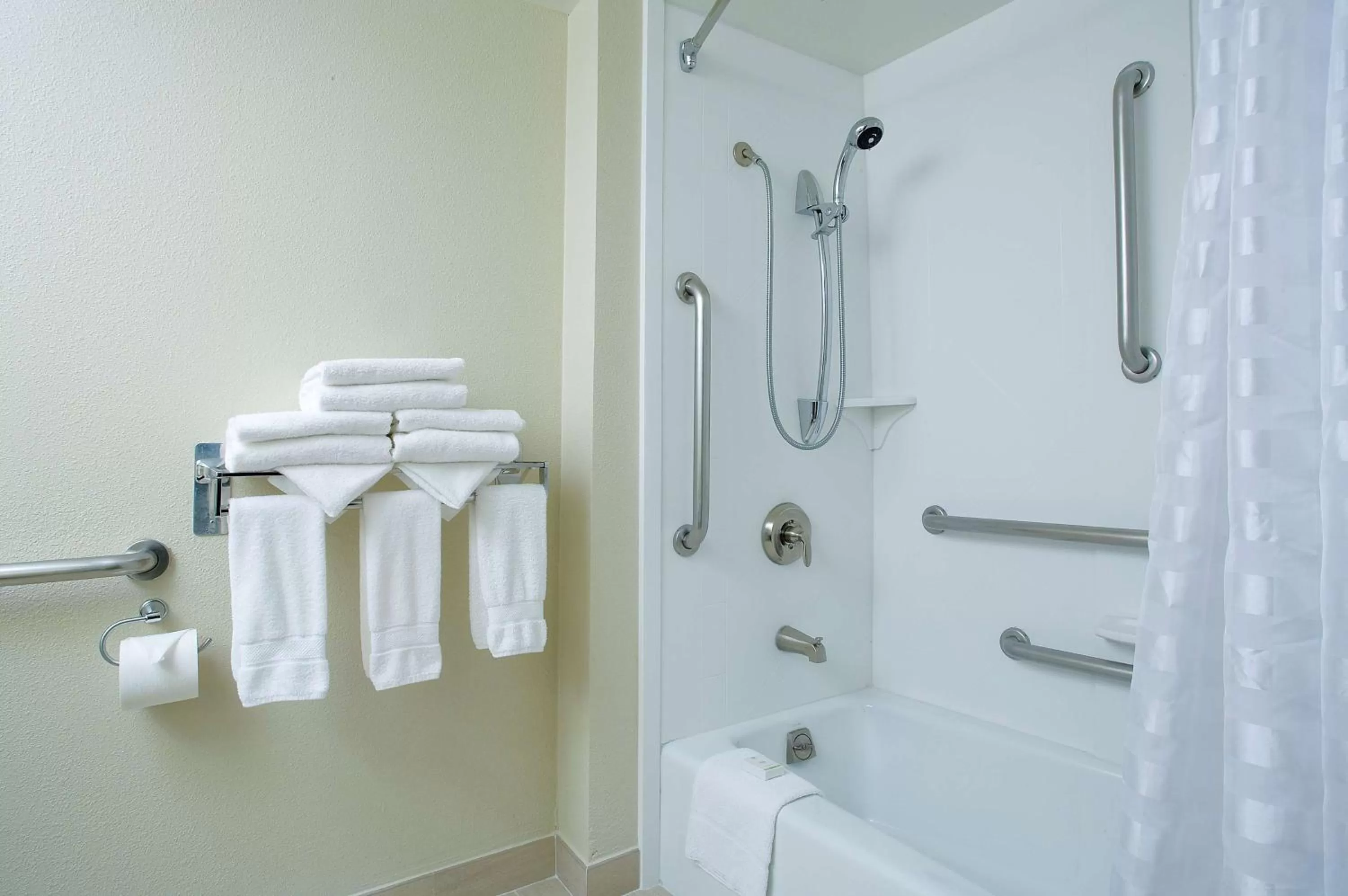 Bathroom in Embassy Suites By Hilton Seattle - Tacoma International Airport