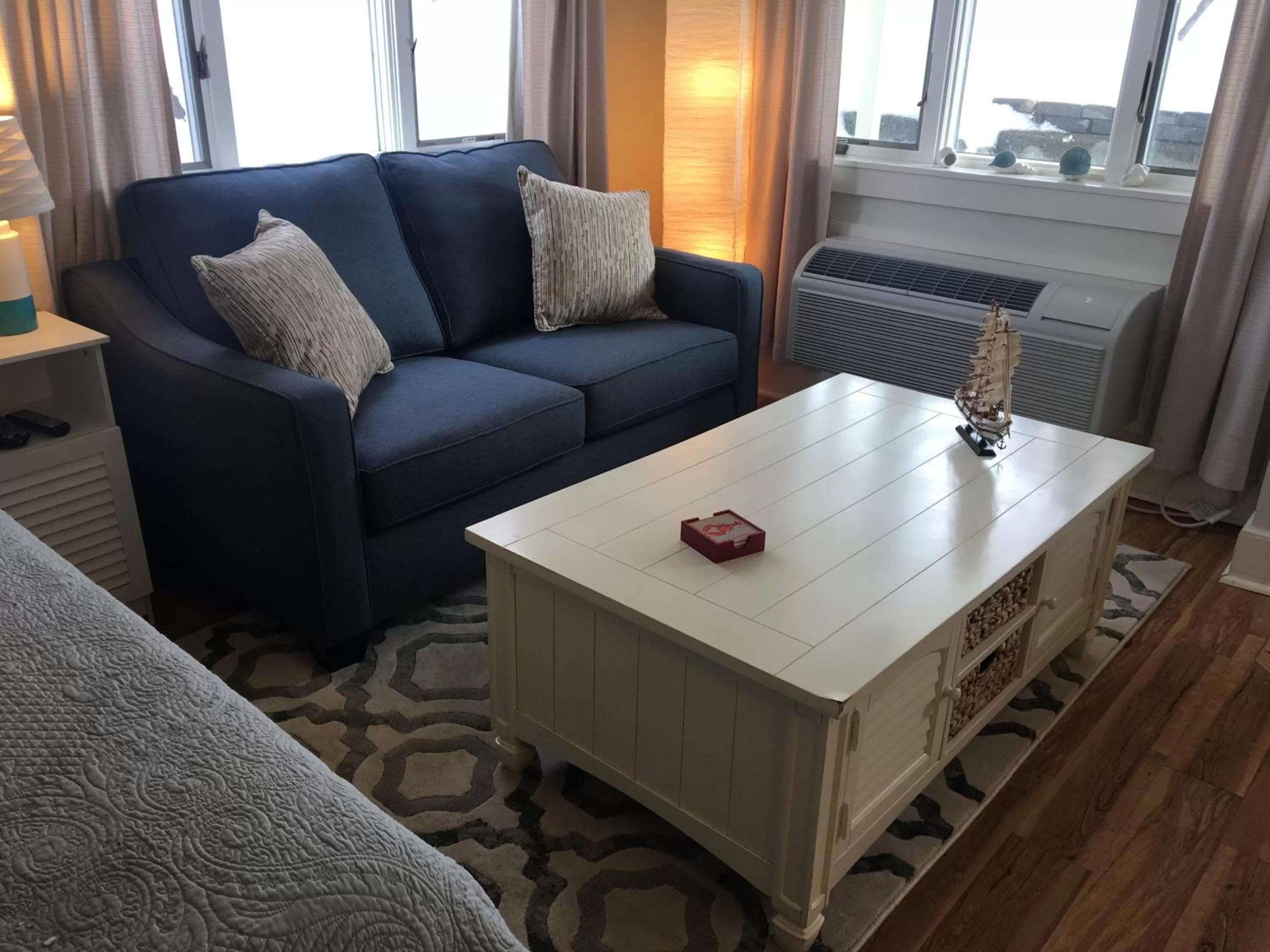 Seating Area in Sheepscot Harbour Village Resort