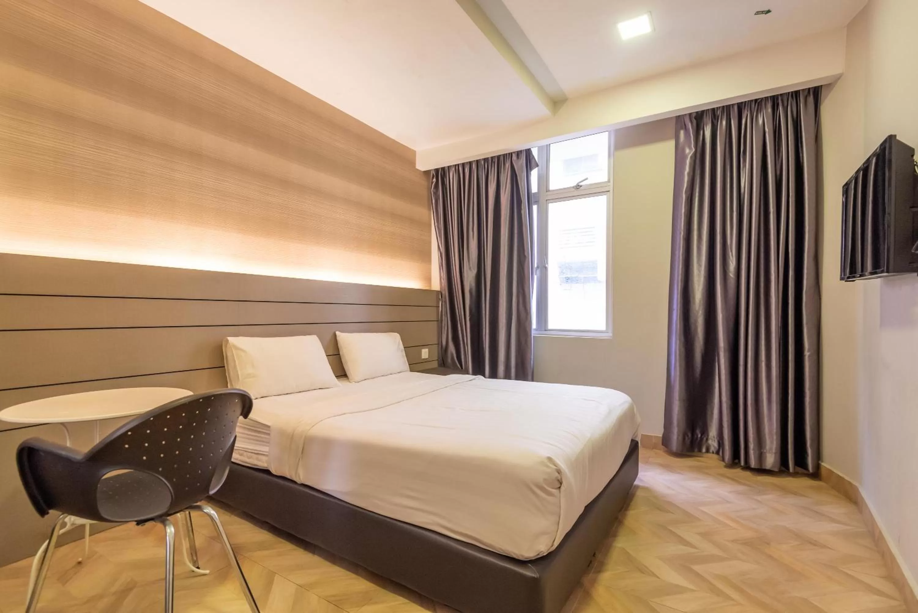 Bedroom, Bed in Worldview Grand Hotel