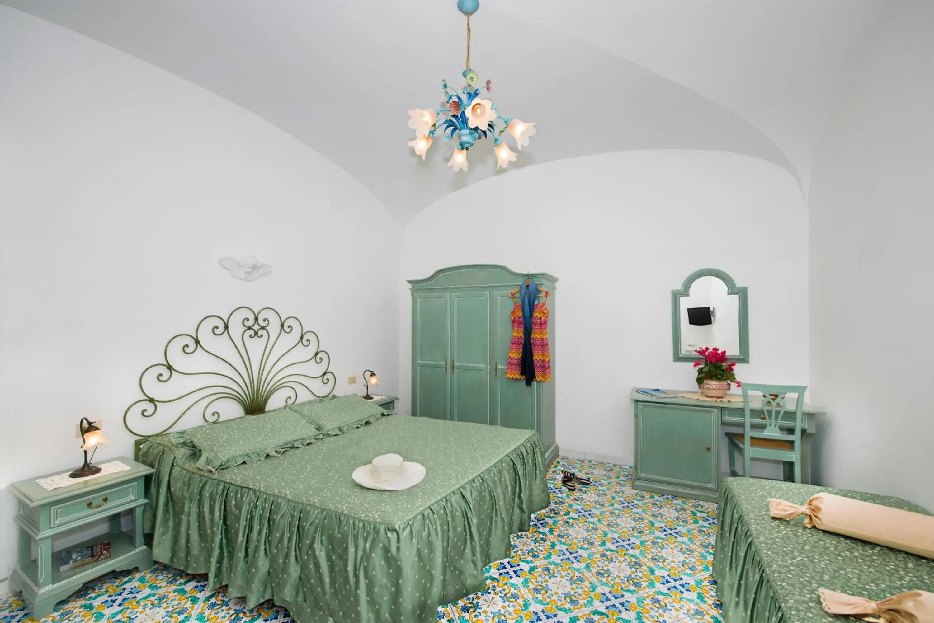 Deluxe Double Room with Side Sea View in Hotel Alfonso A Mare Deluxe Double Room with Side Sea View in Hotel Alfonso A Mare