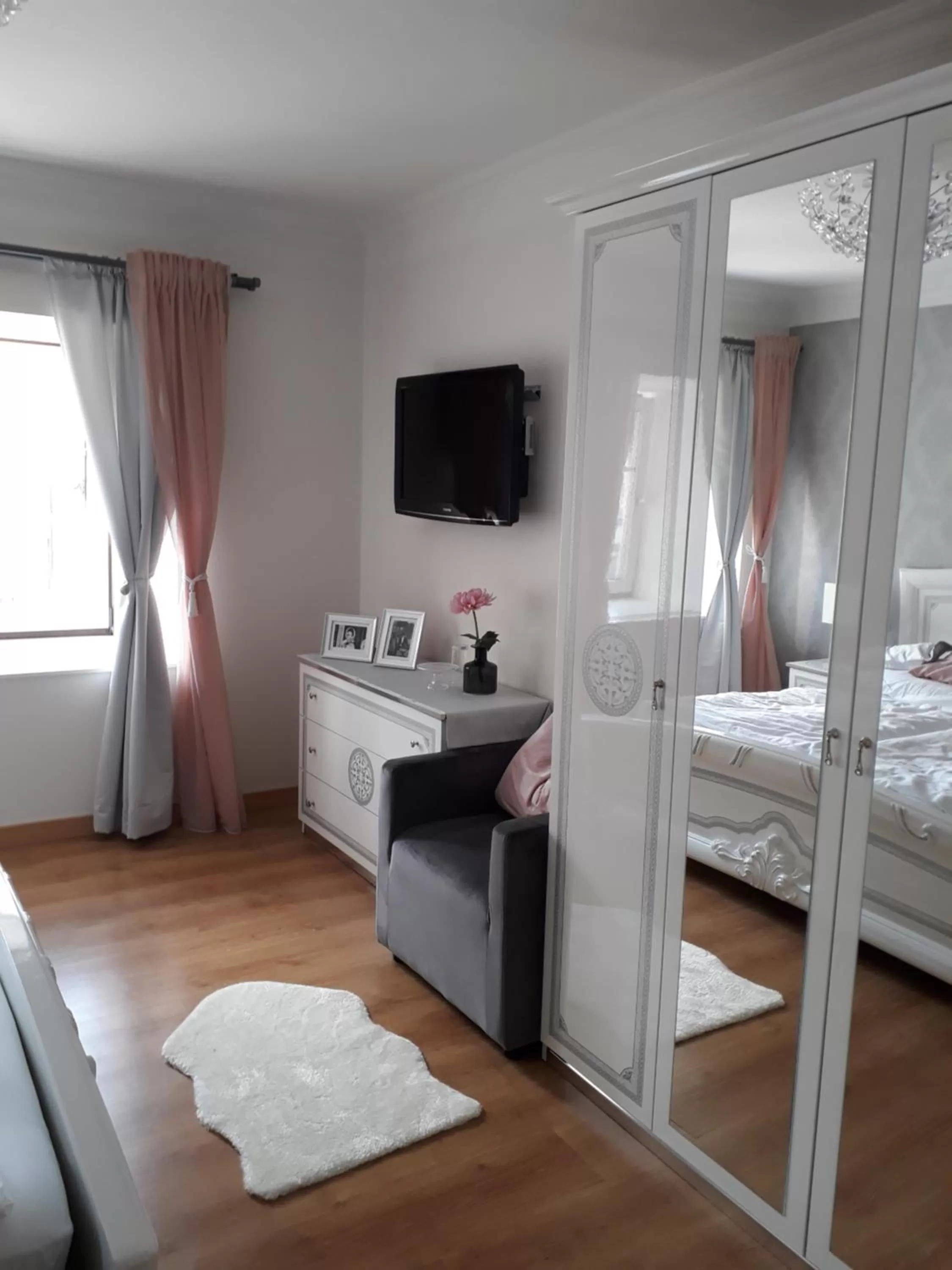 Photo of the whole room, Bed in Gasthof Ginzinger