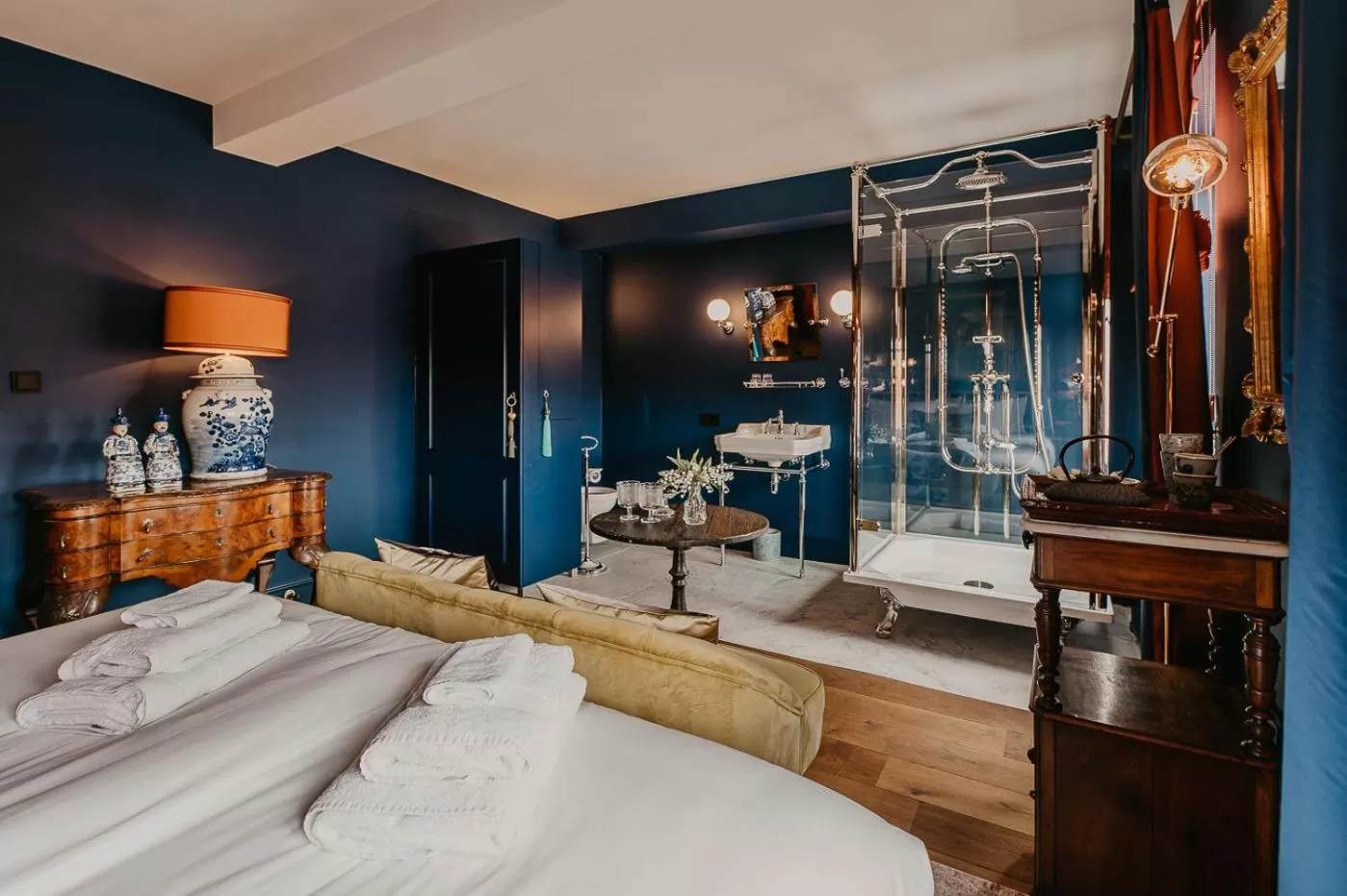 Photo of the whole room in Boutique Hotel Zeeuws-Meisje