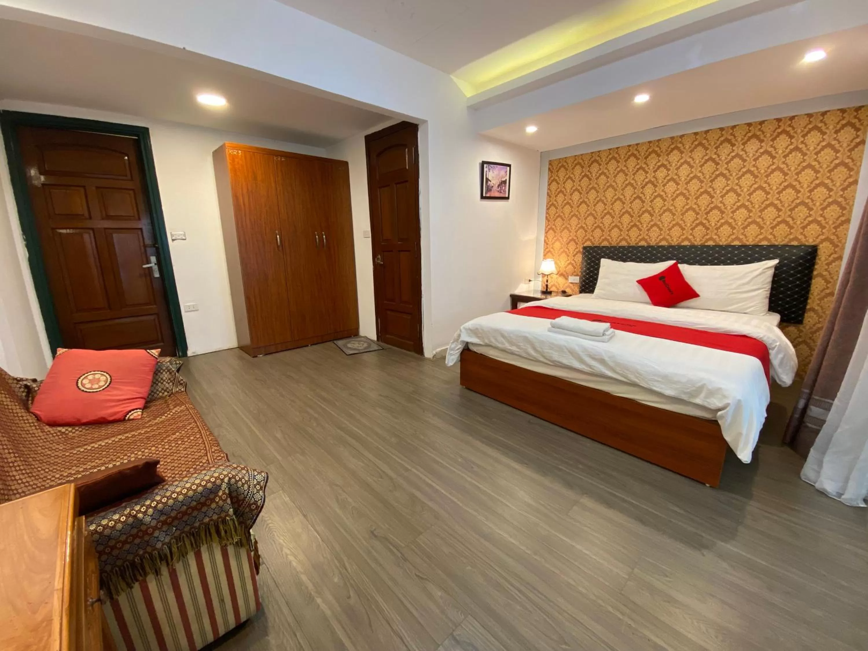 Photo of the whole room, Bed in Sophie hotel