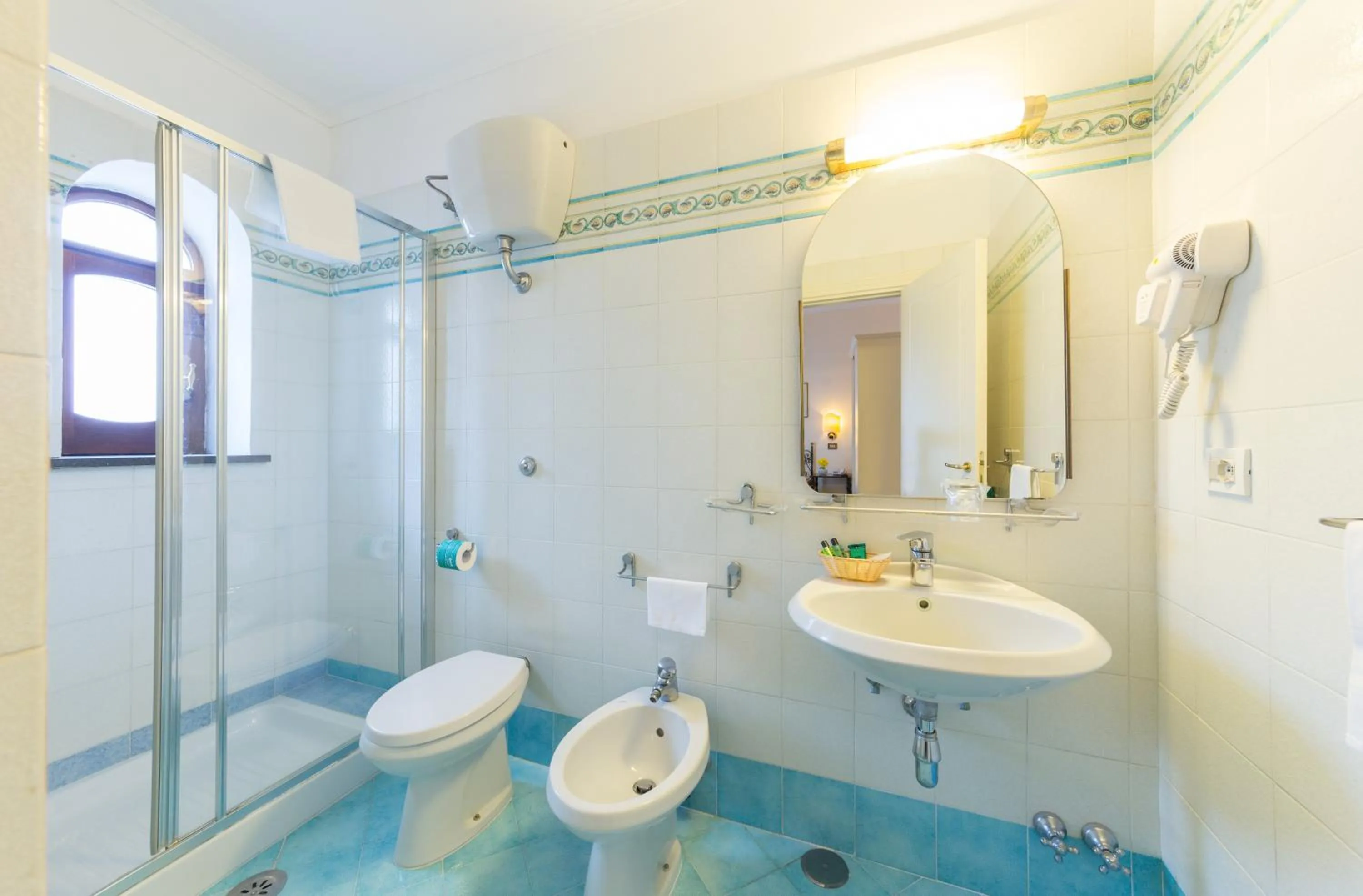 Shower in Hotel Iaccarino