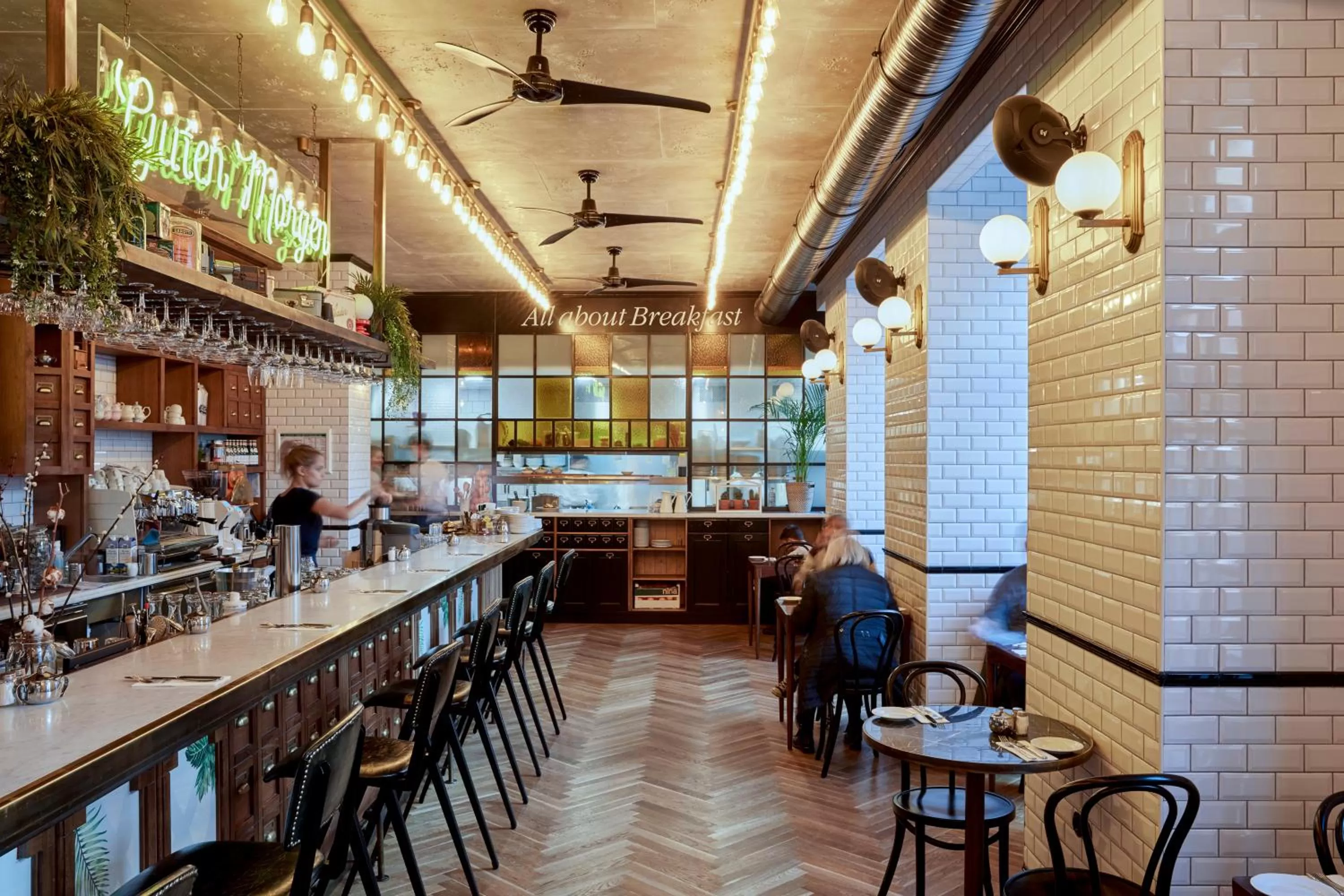 Lounge or bar in Max Brown Hotel Ku'damm, part of Sircle Collection