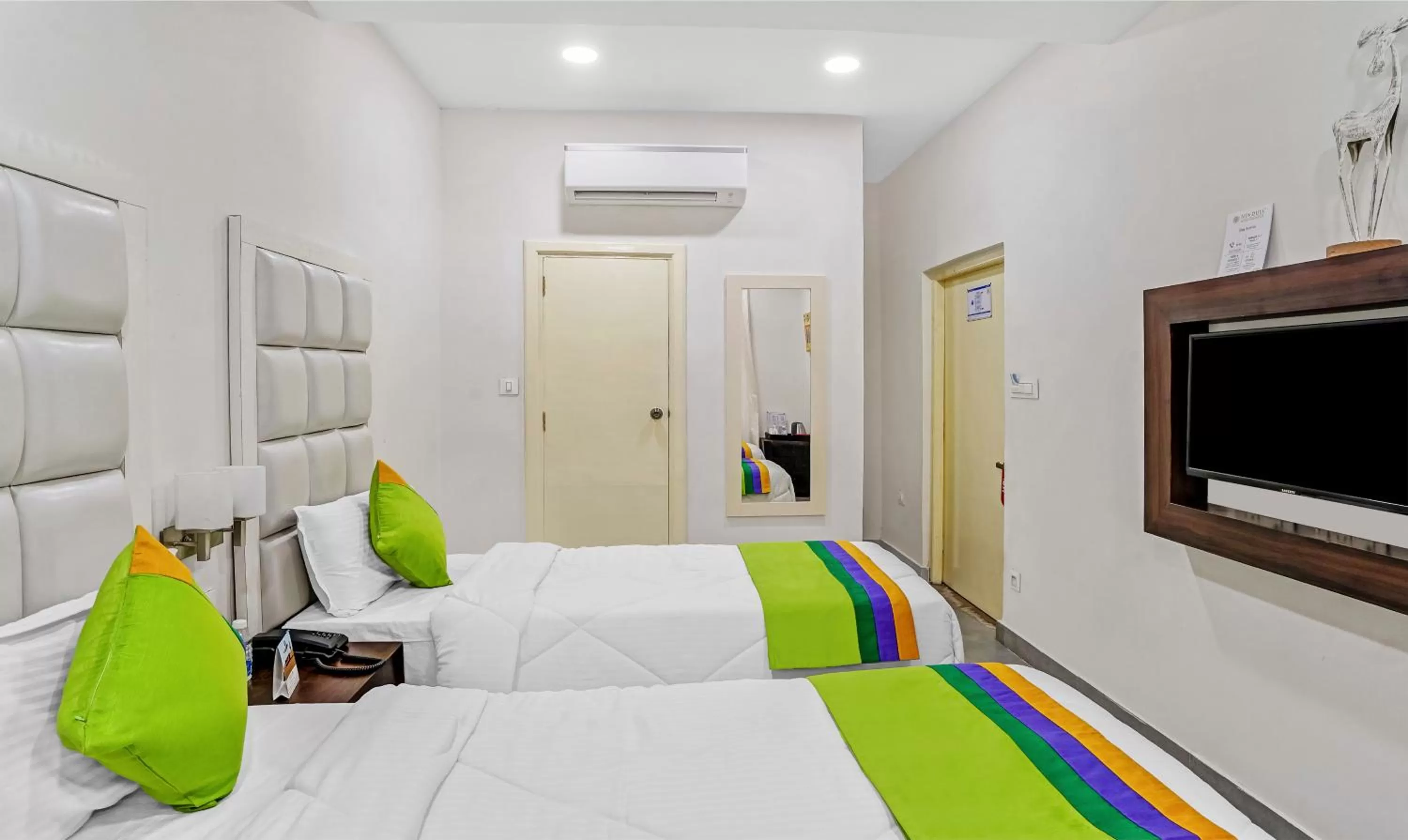 Bedroom in Hotel Hinduja Fort