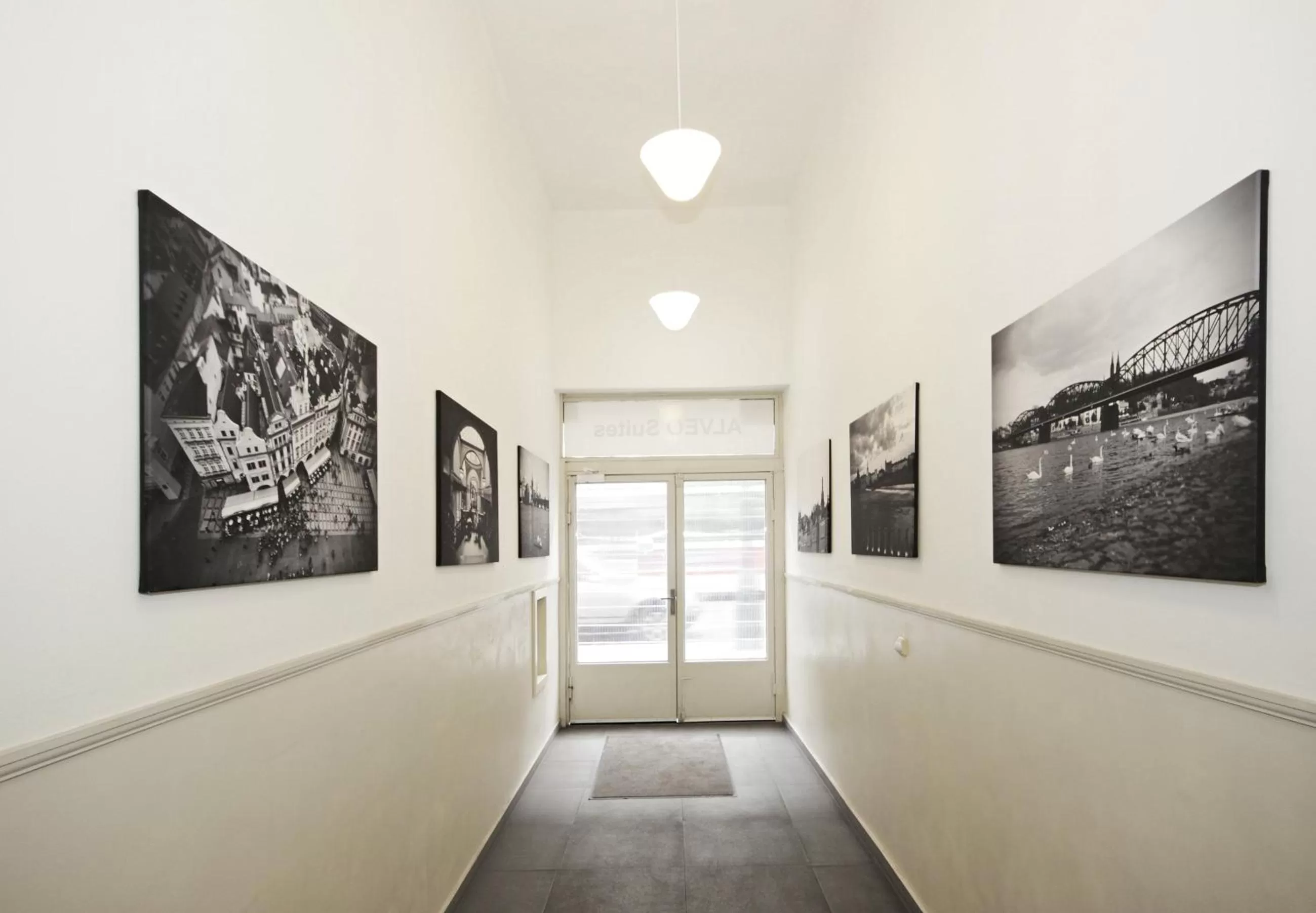 Facade/entrance in Alveo Suites