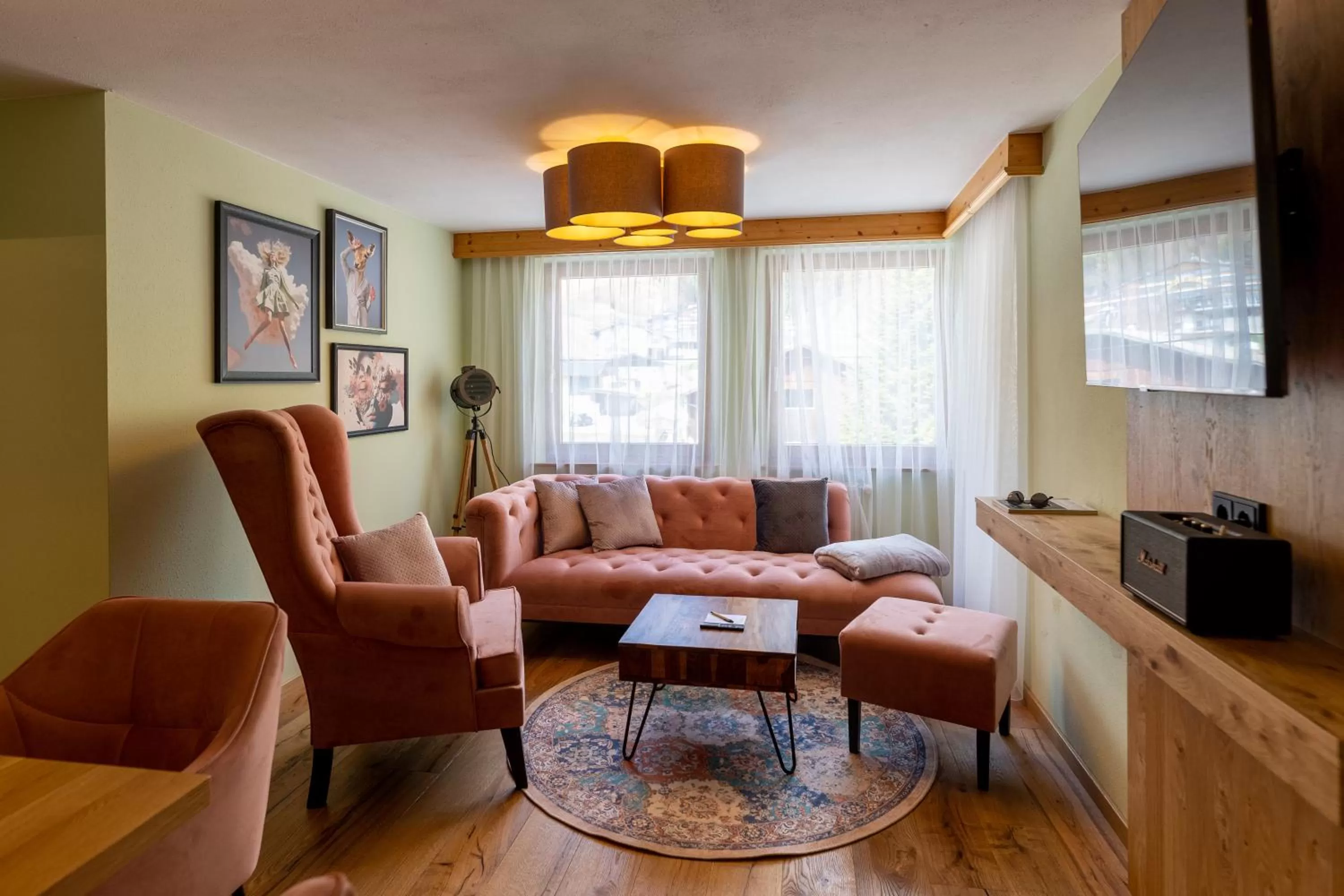 Photo of the whole room in Wellness Aparthotel "Lechlife" incl Pool - 400m zum SKILIFT