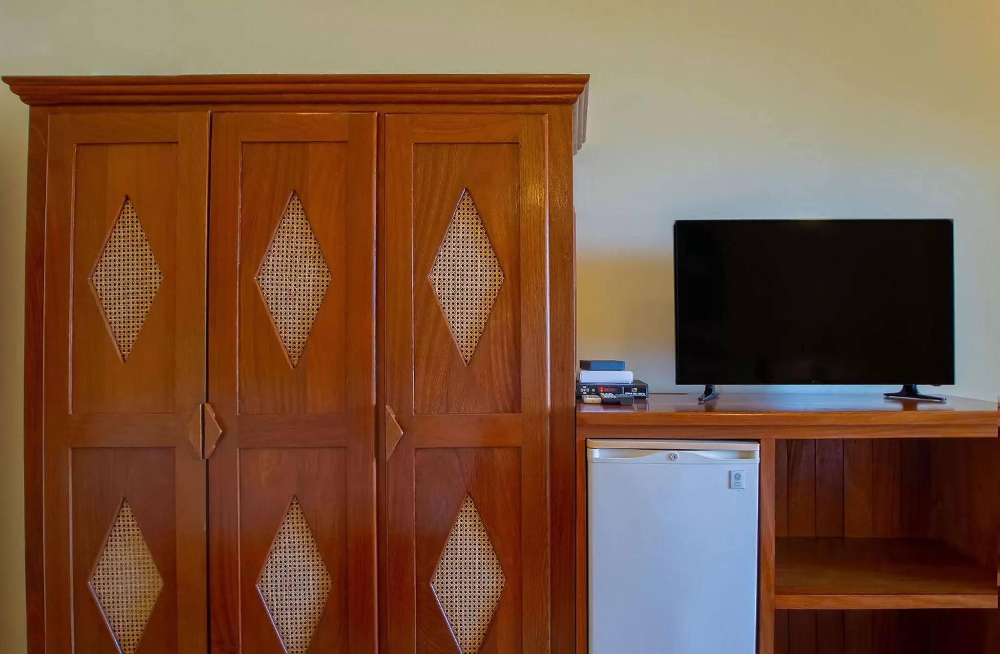 TV and multimedia in Velero Beach Resort