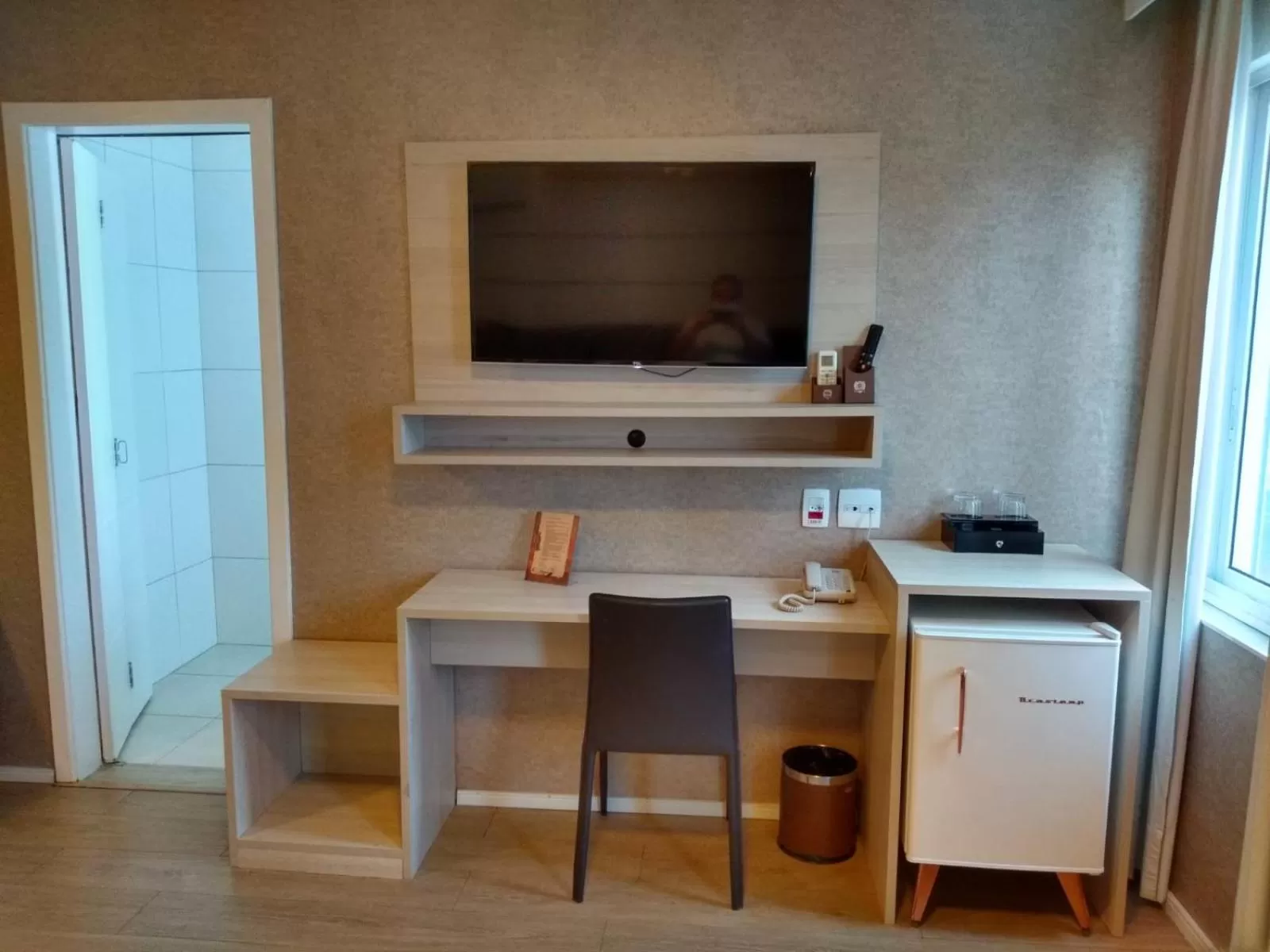 TV and multimedia in Hotel Global Grupos